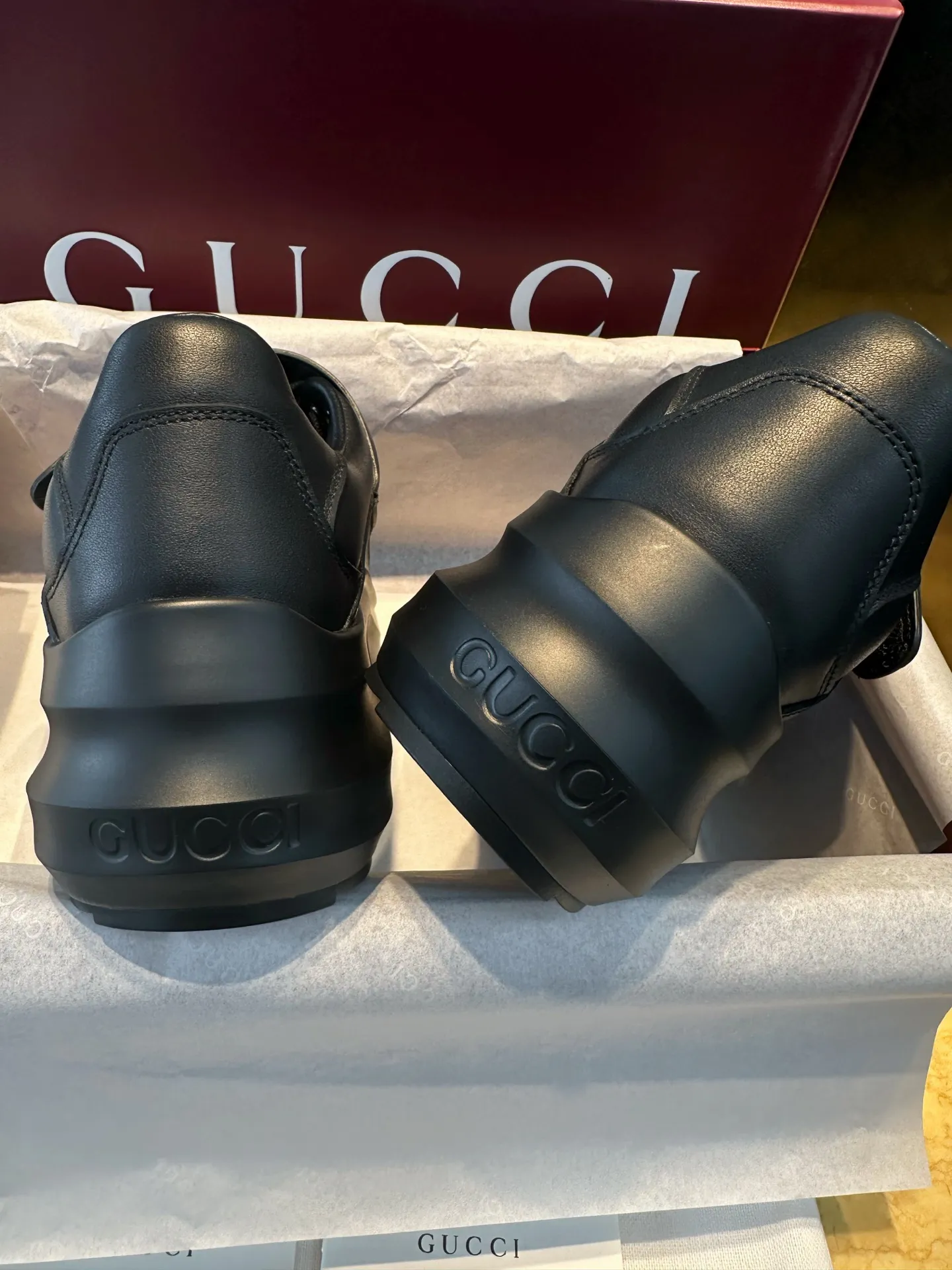 GUCCI Женские кроссовки GUCCI Женские кроссовки