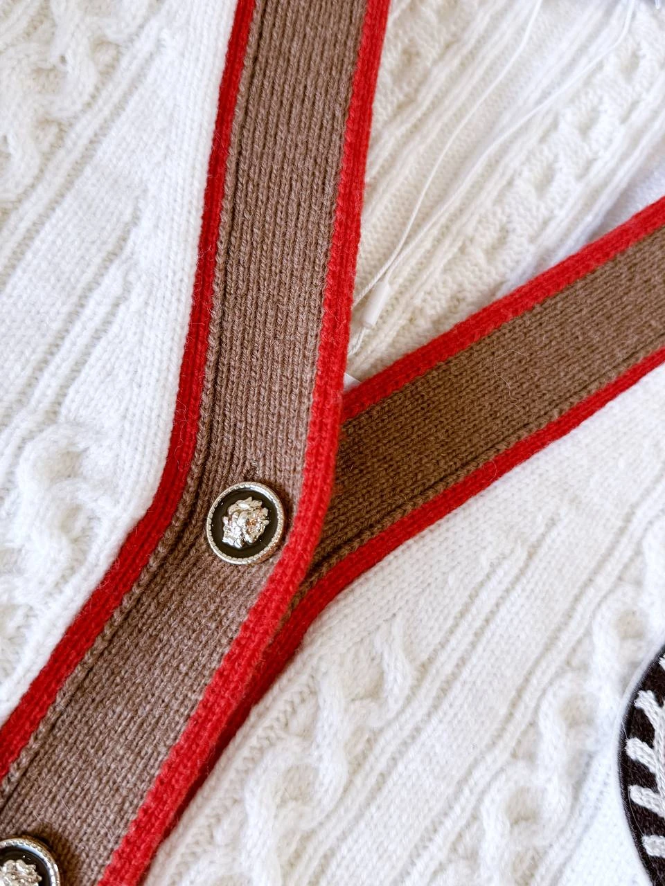 CHANEL Женский кардиган из кашемира CHANEL Женский кардиган из кашемира