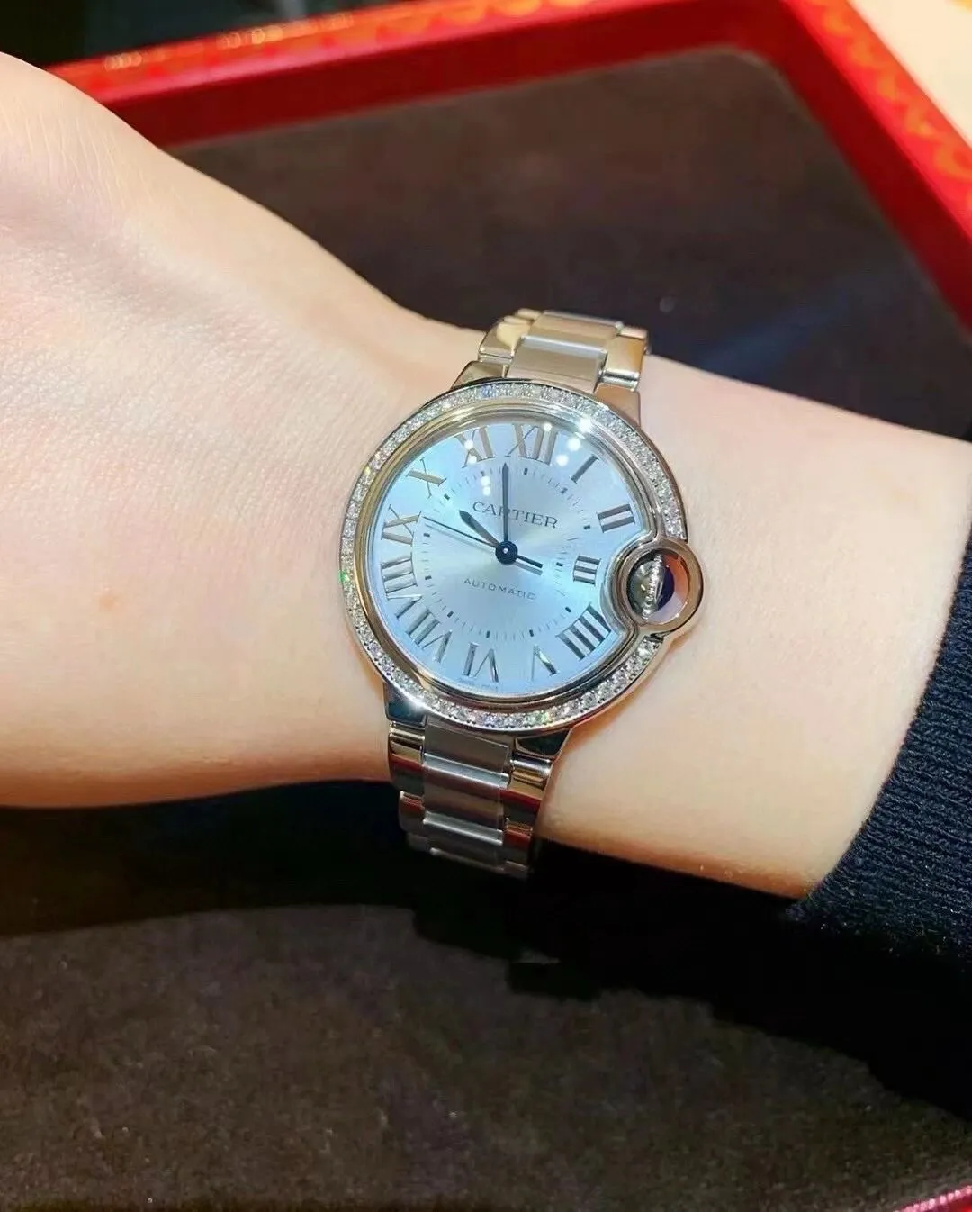 CARTIER Женские часы Ballon Bleu WSBB0062 28 мм CARTIER Женские часы Ballon Bleu WSBB0062 28 мм