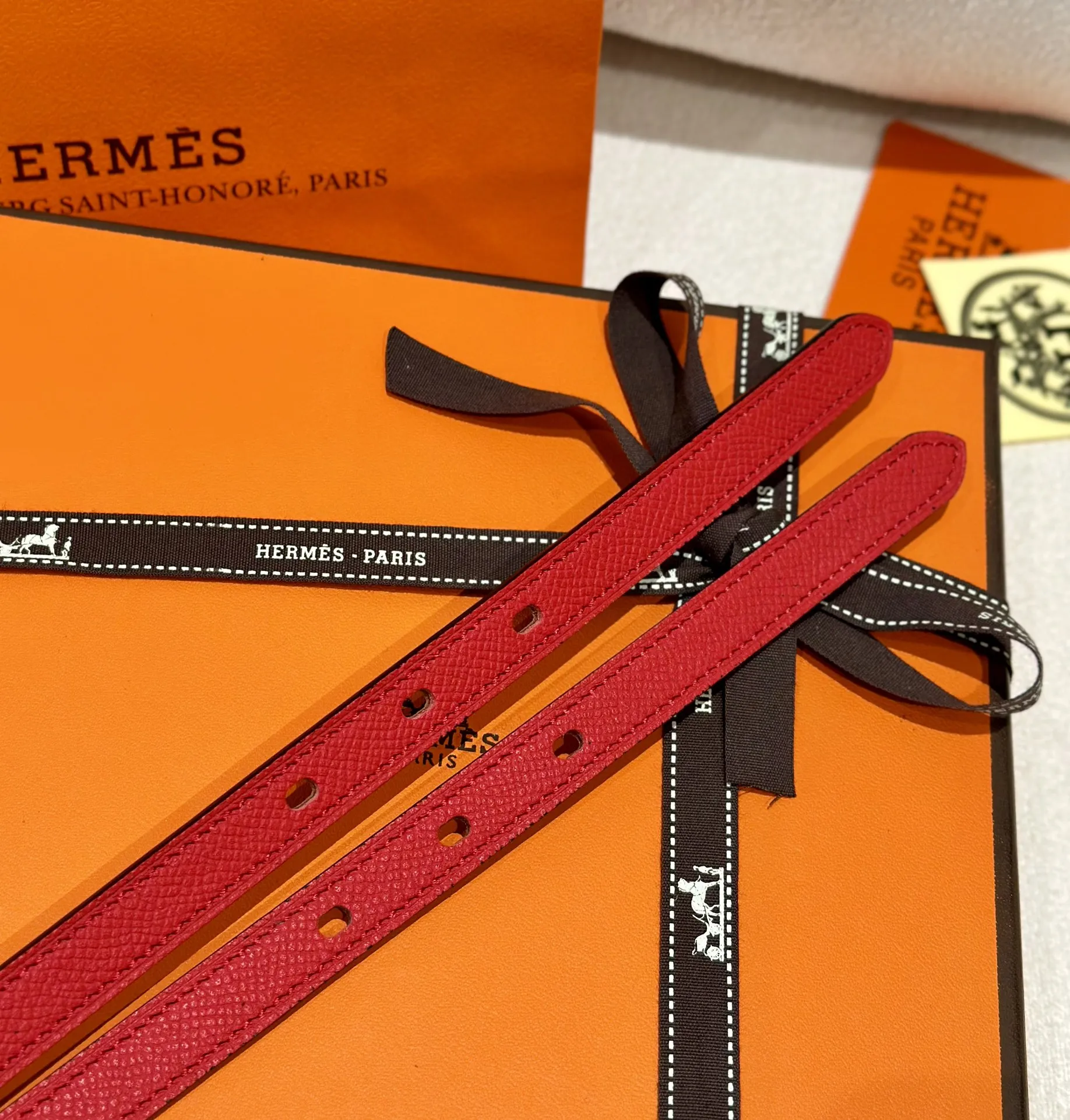 HERMES Женский узкий ремень Kelly с ребристой пряжкой