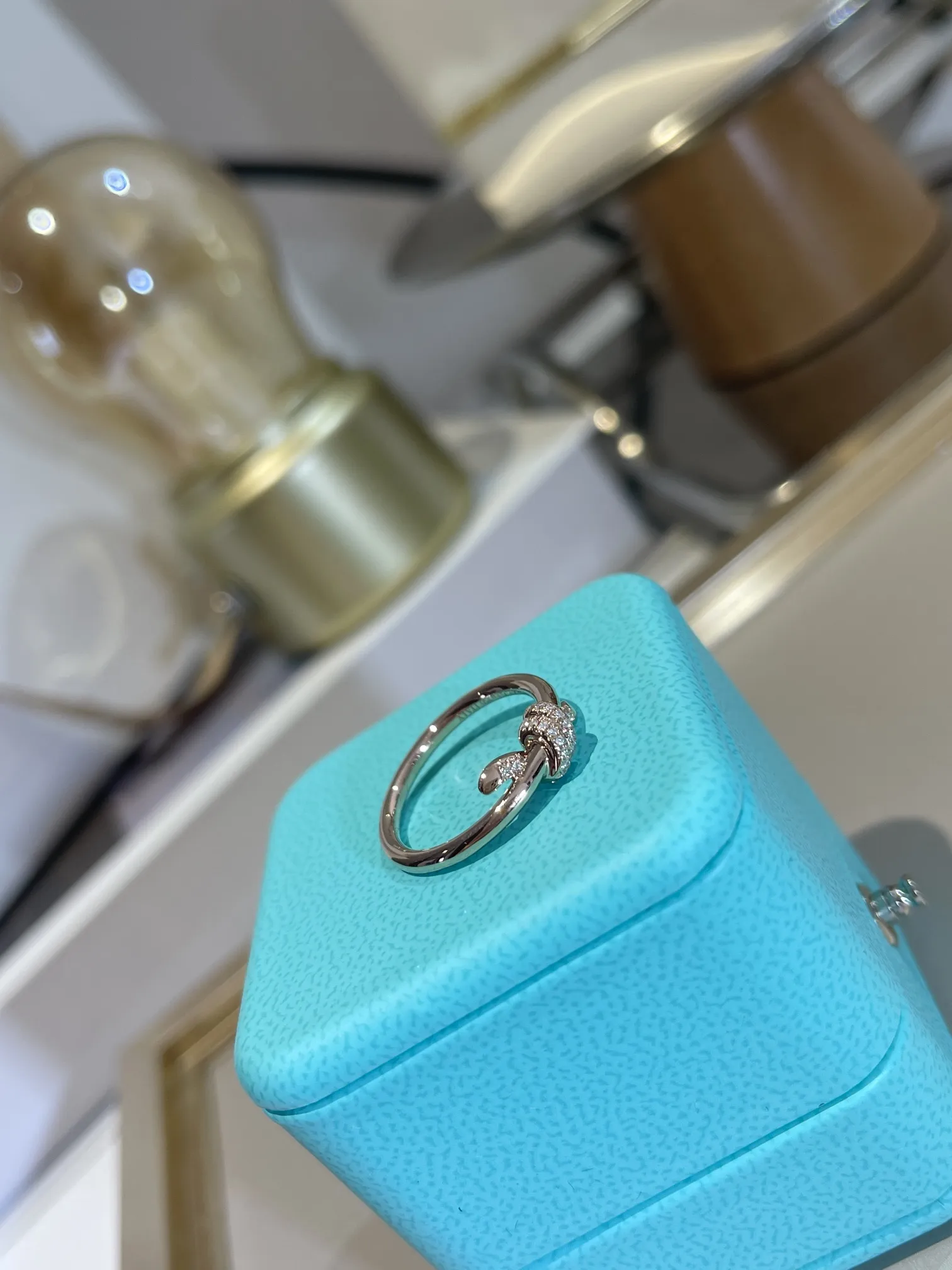 TIFFANY Женское Кольцо из розового золота и бриллиантов TIFFANY Женское Кольцо из розового золота и бриллиантов