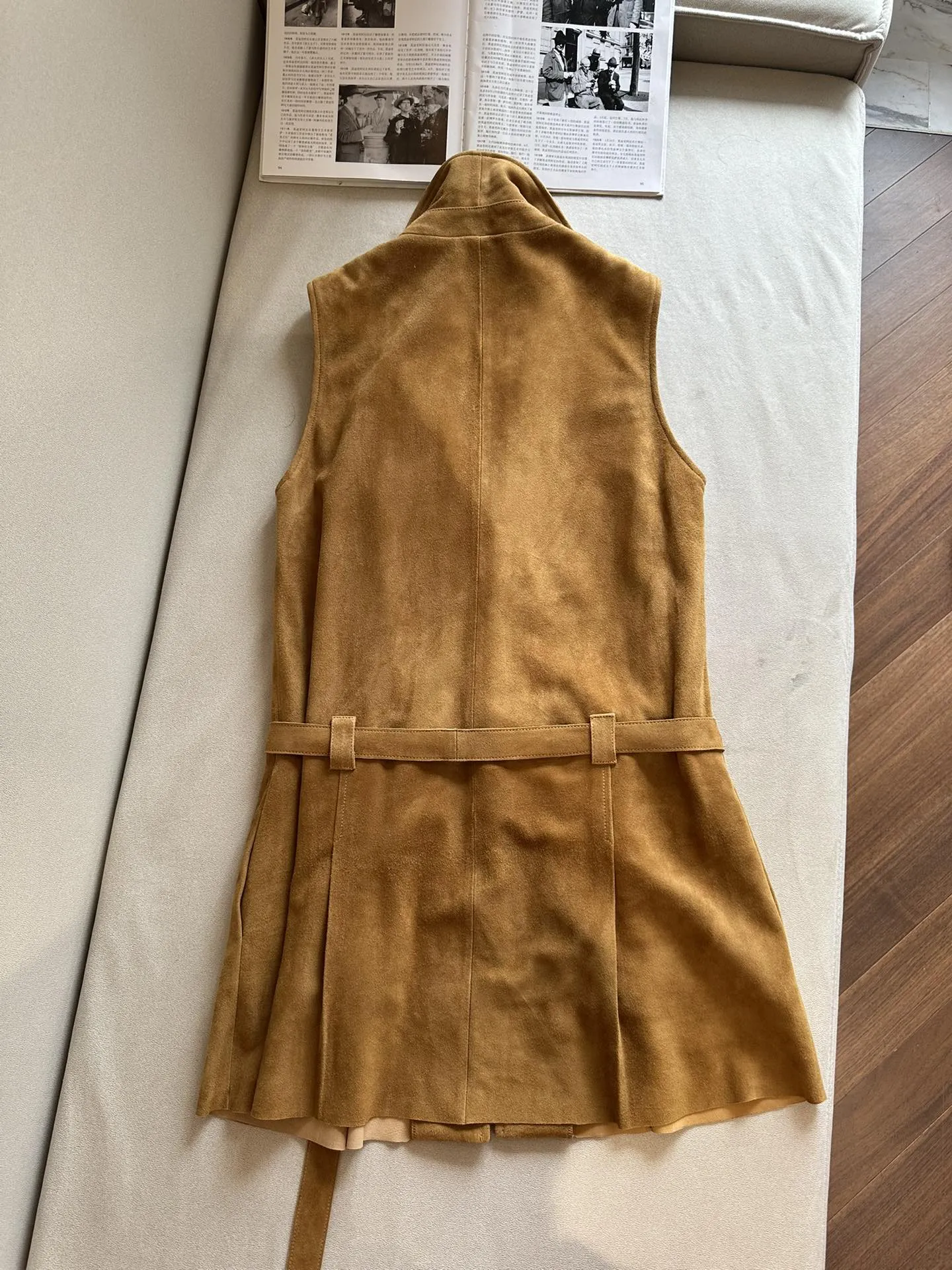 MIU MIU Женское платье из замши MIU MIU Женское платье из замши