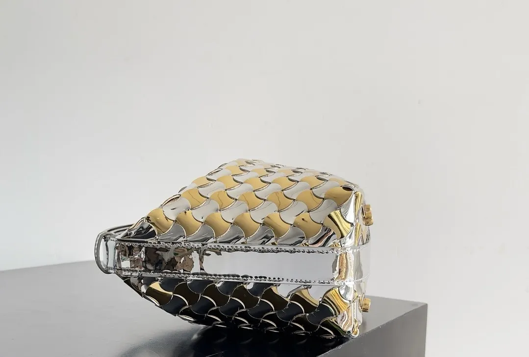 BOTTEGA VENETA Сумка Wallace BOTTEGA VENETA Сумка Wallace