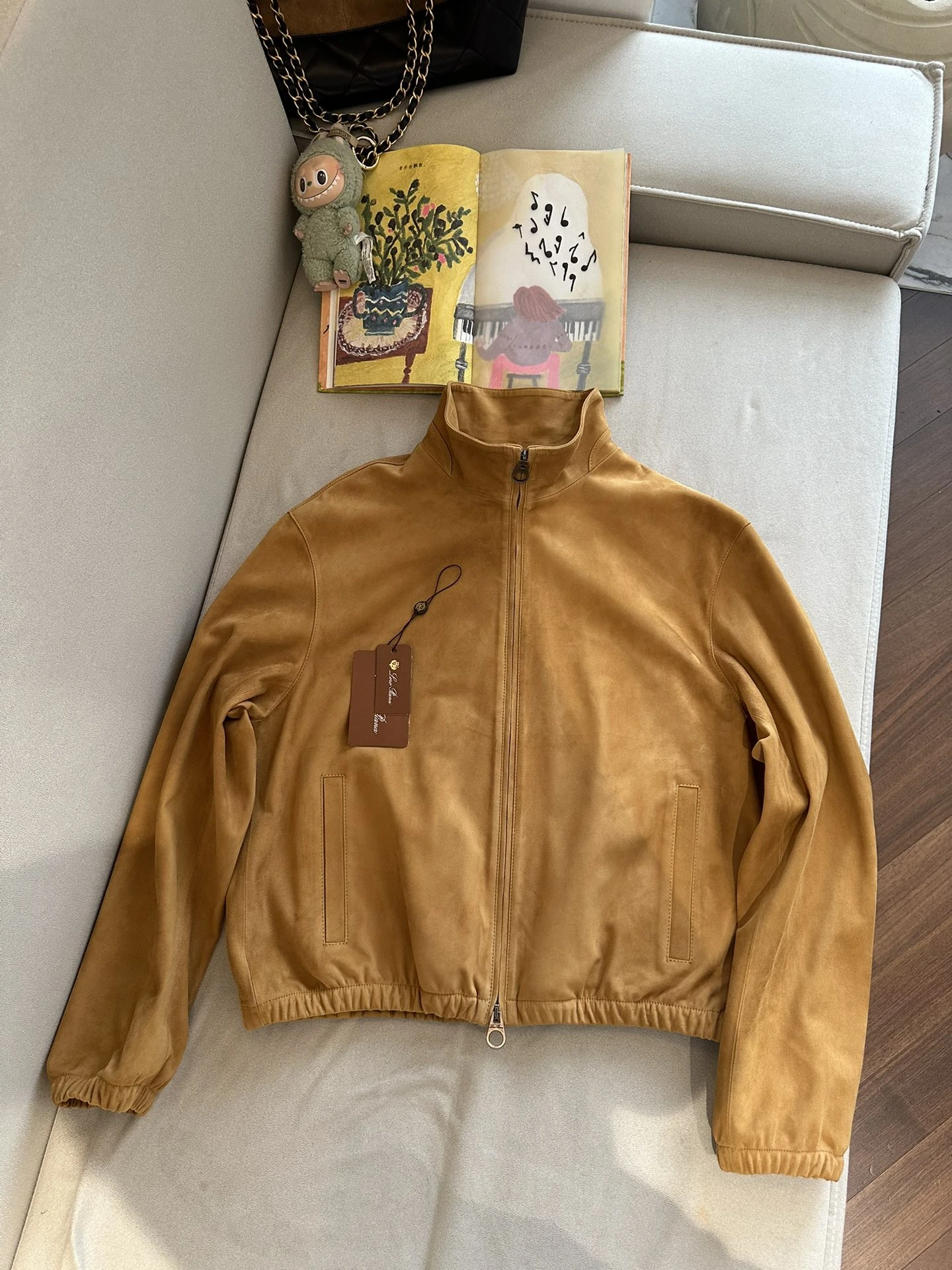 LORO PIANA Женская куртка из замши