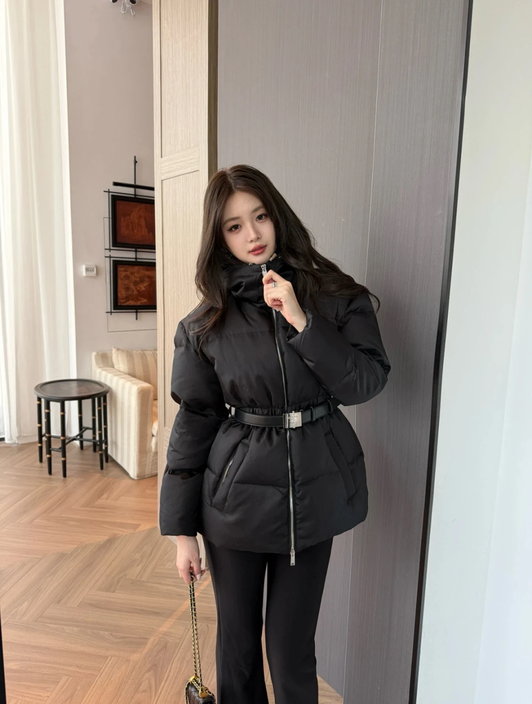 PRADA Женский пуховик с поясом PRADA Женский пуховик с поясом