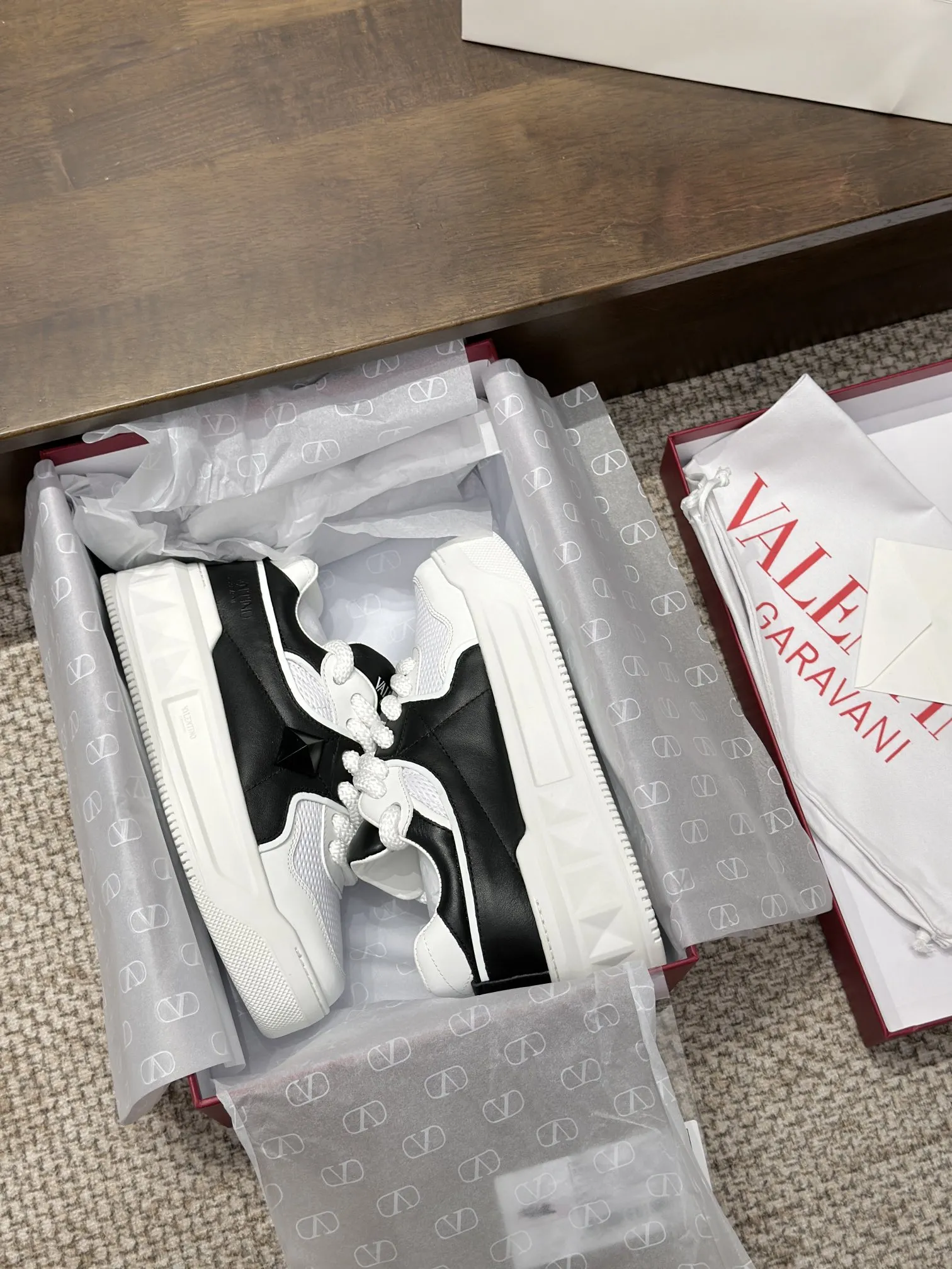 VALENTINO Кроссовки One Stud XL белые