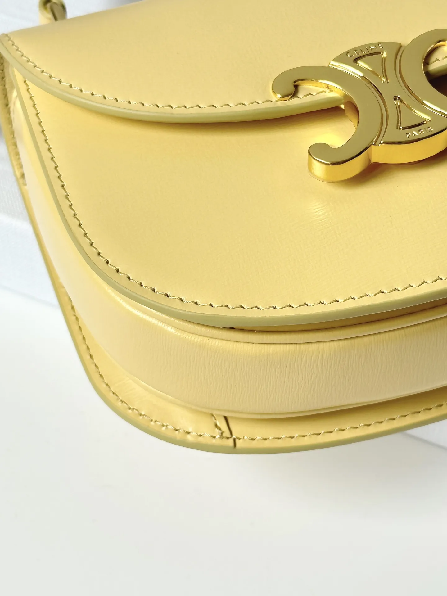 CELINE Женская сумка BESACE CLEA mini