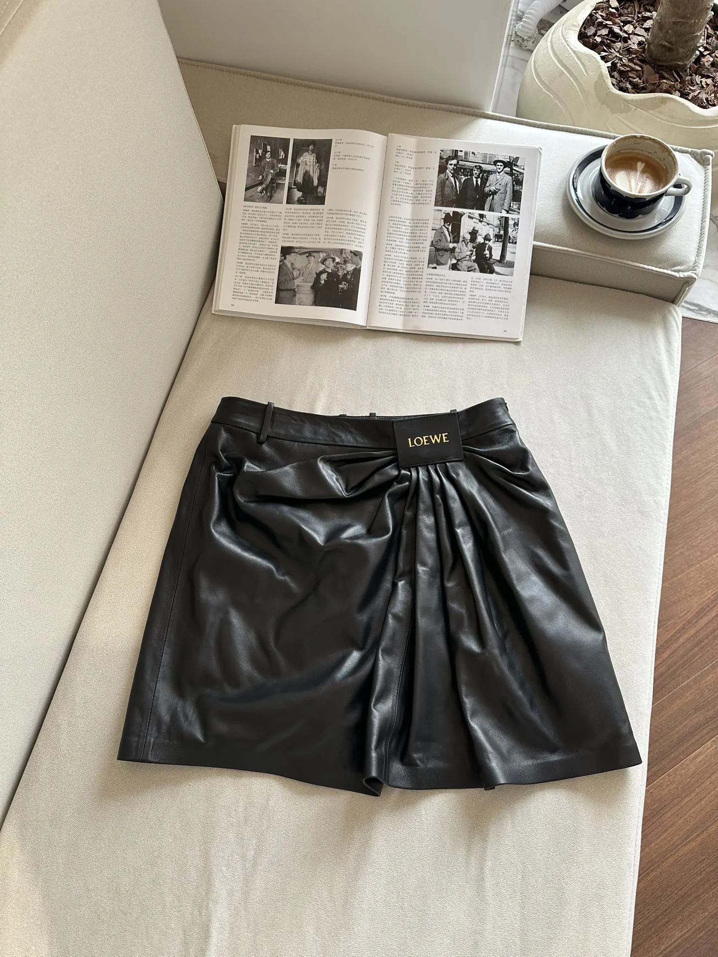 LOEWE Женская кожаная юбка