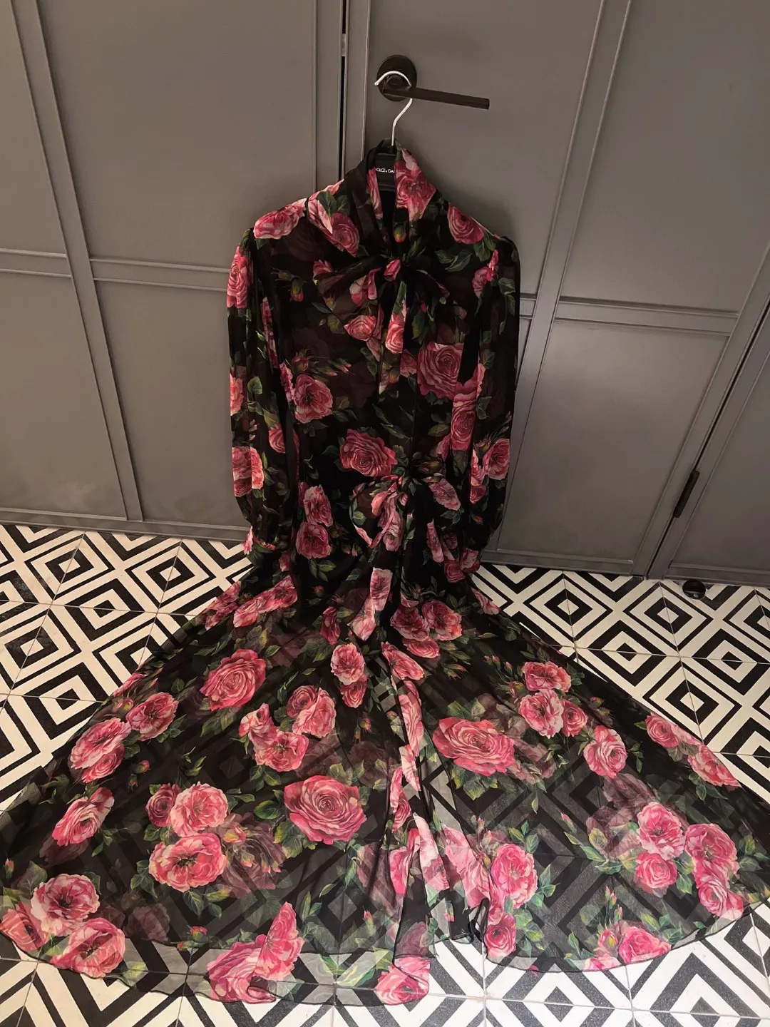 DOLCE & GABBANA Женское платье шёлк DOLCE & GABBANA Женское платье шёлк