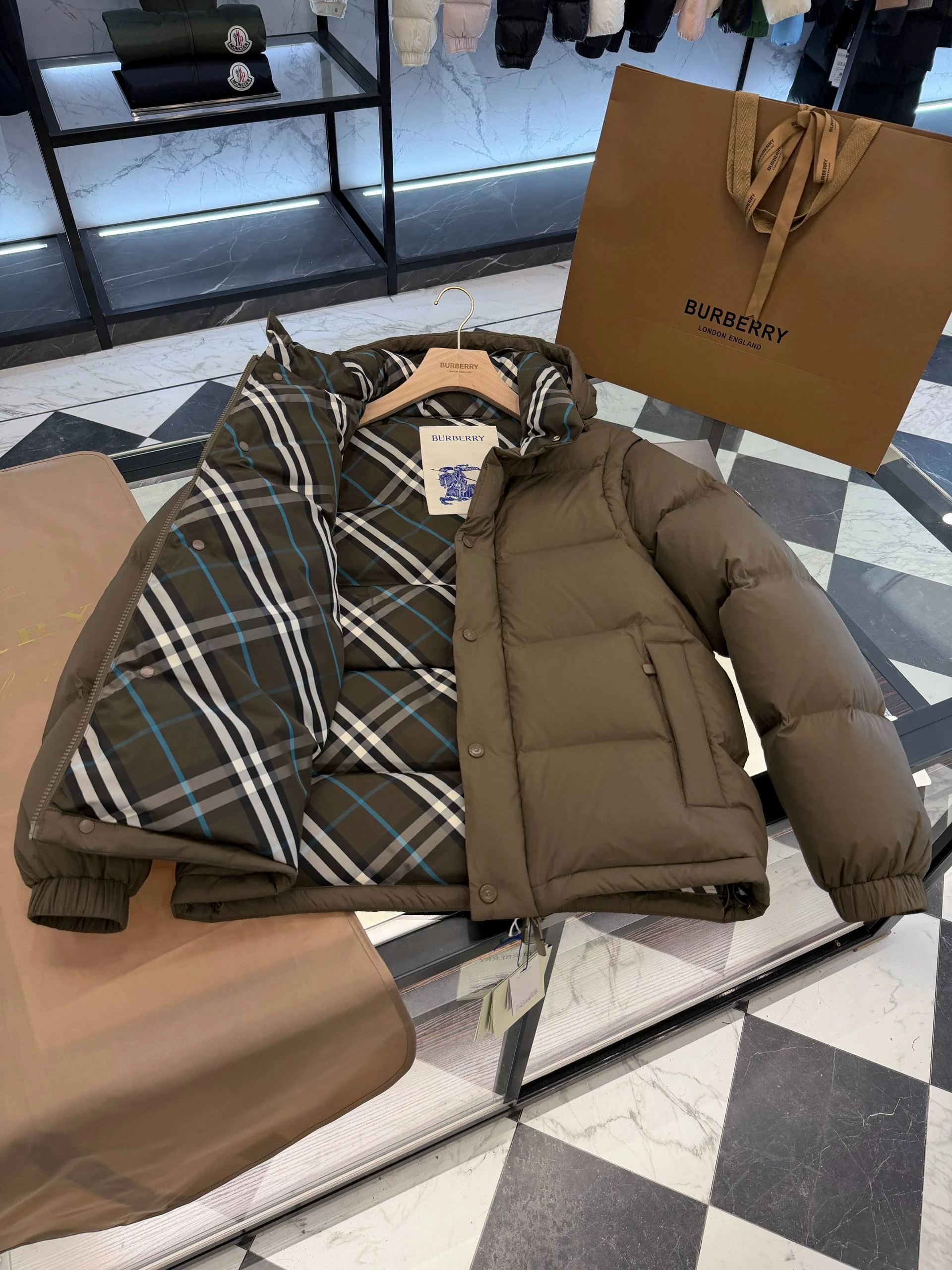BURBERRY Мужской пуховик с пуховым наполнителем 