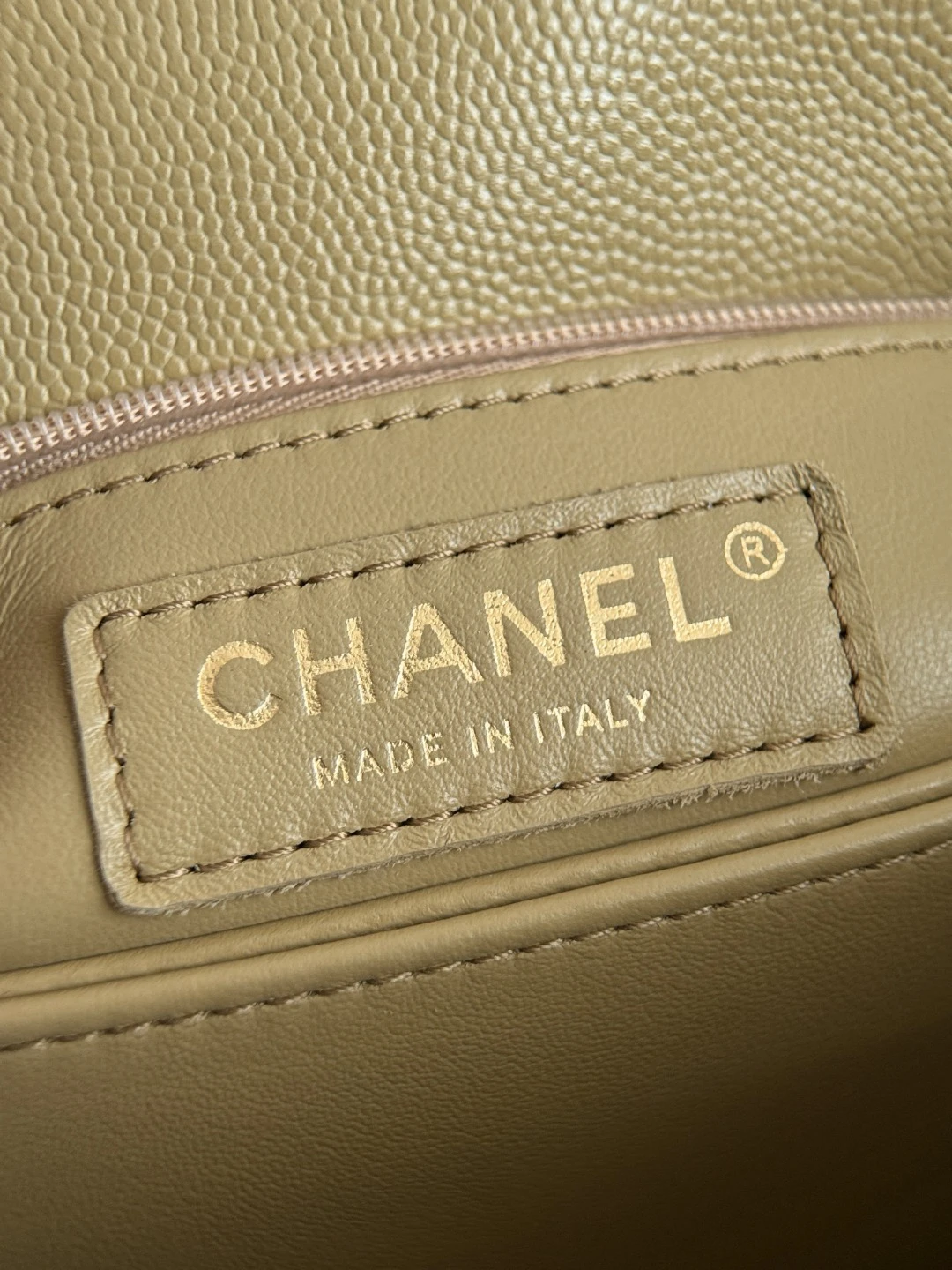 CHANEL Женская сумка Coco Handle с витой ручкой