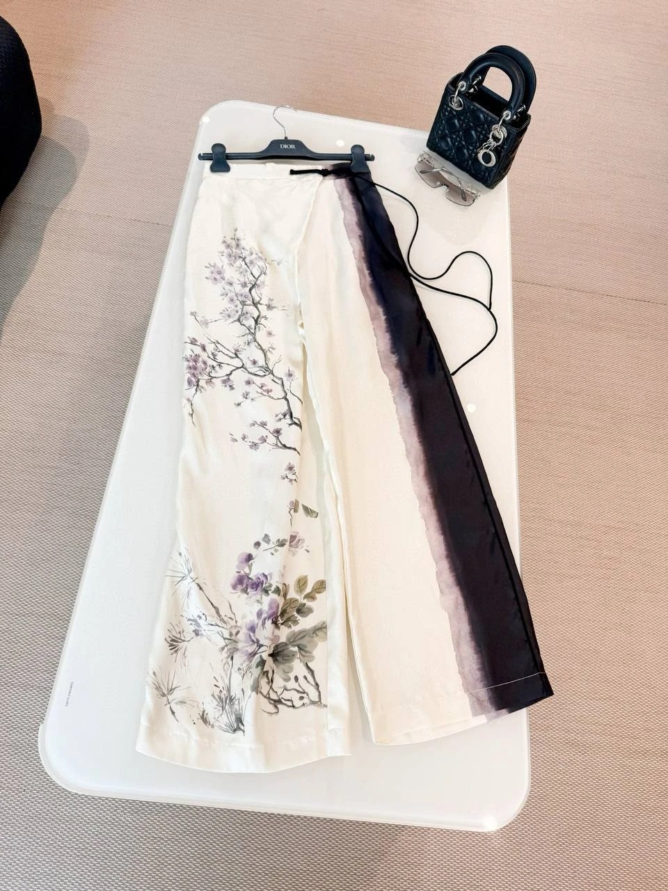 CHRISTIAN DIOR Женские шёлковые брюки CHRISTIAN DIOR Женские шёлковые брюки