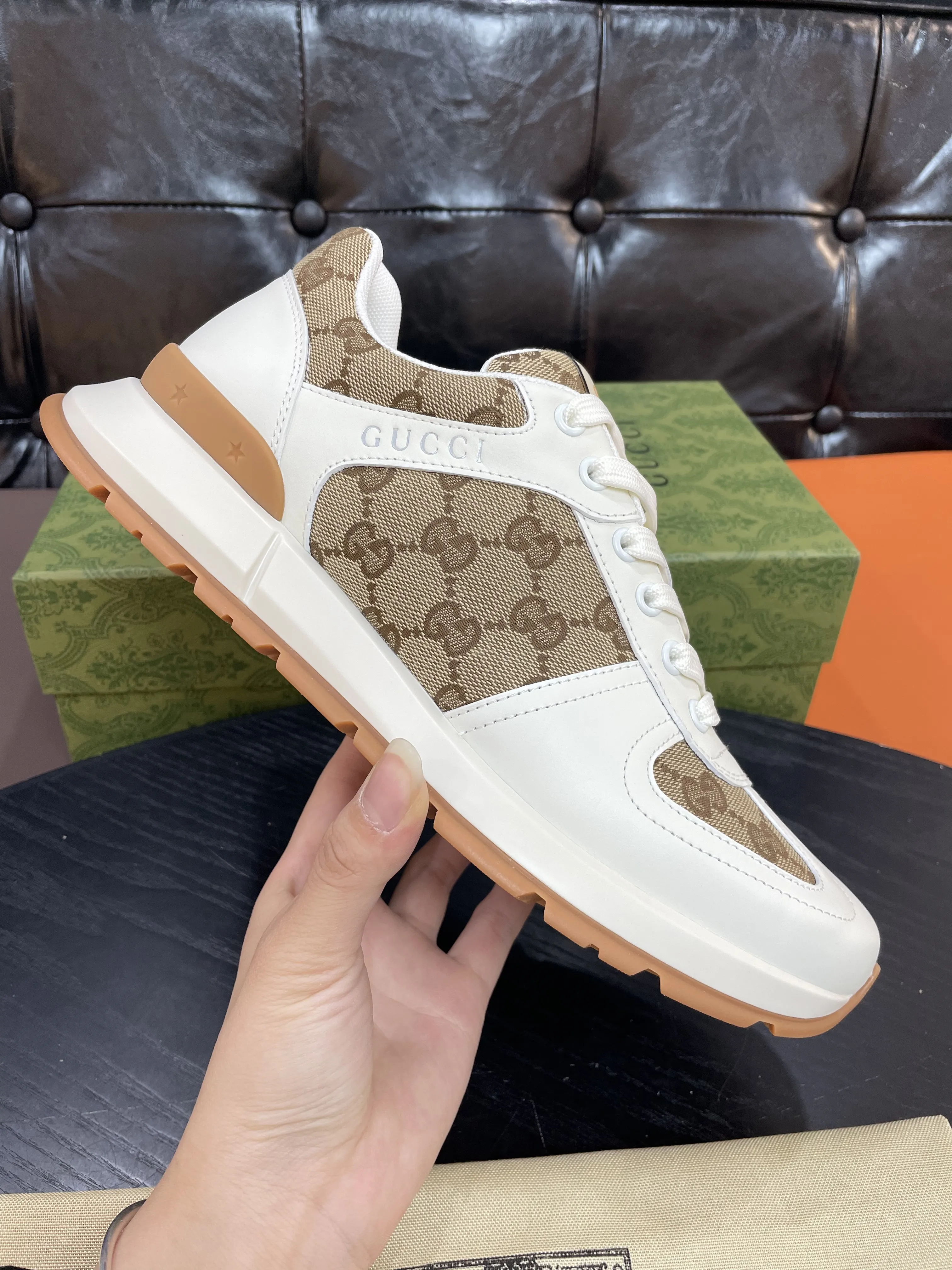 GUCCI Мужские кроссовки из телячьей кожи и парусины