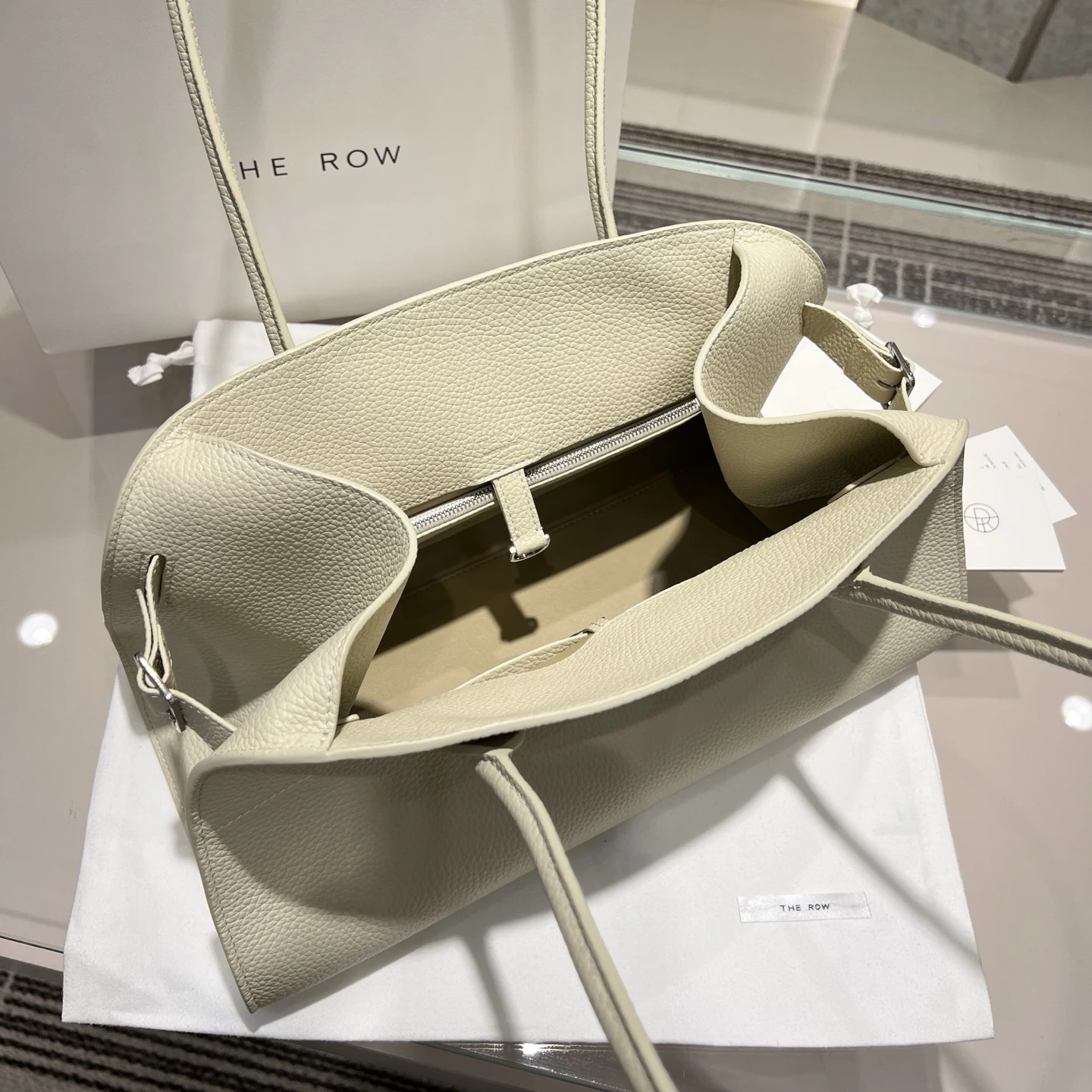 THE ROW Женская сумка Margaux 