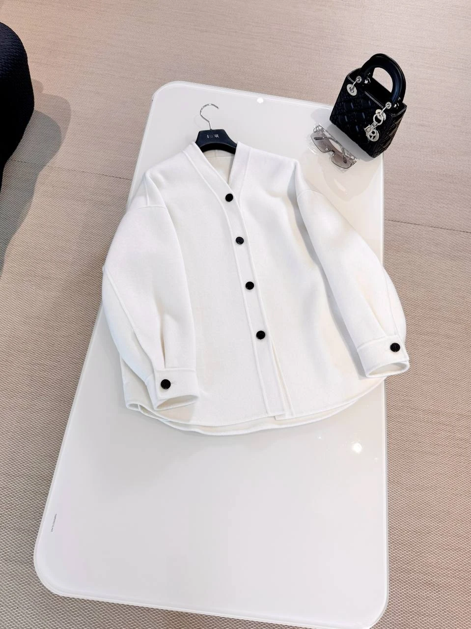 CHRISTIAN DIOR Женское пальто из кашемира  CHRISTIAN DIOR Женское пальто из кашемира