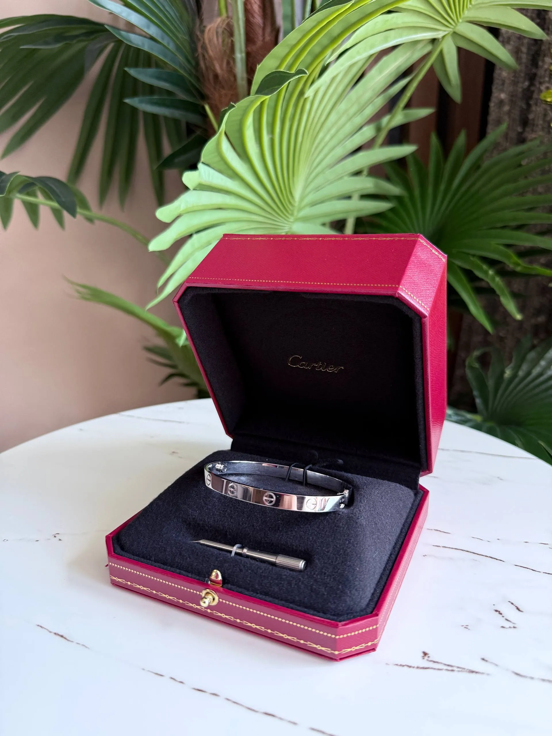 CARTIER Мужской Браслет Love белое золото CARTIER Мужской Браслет Love белое золото