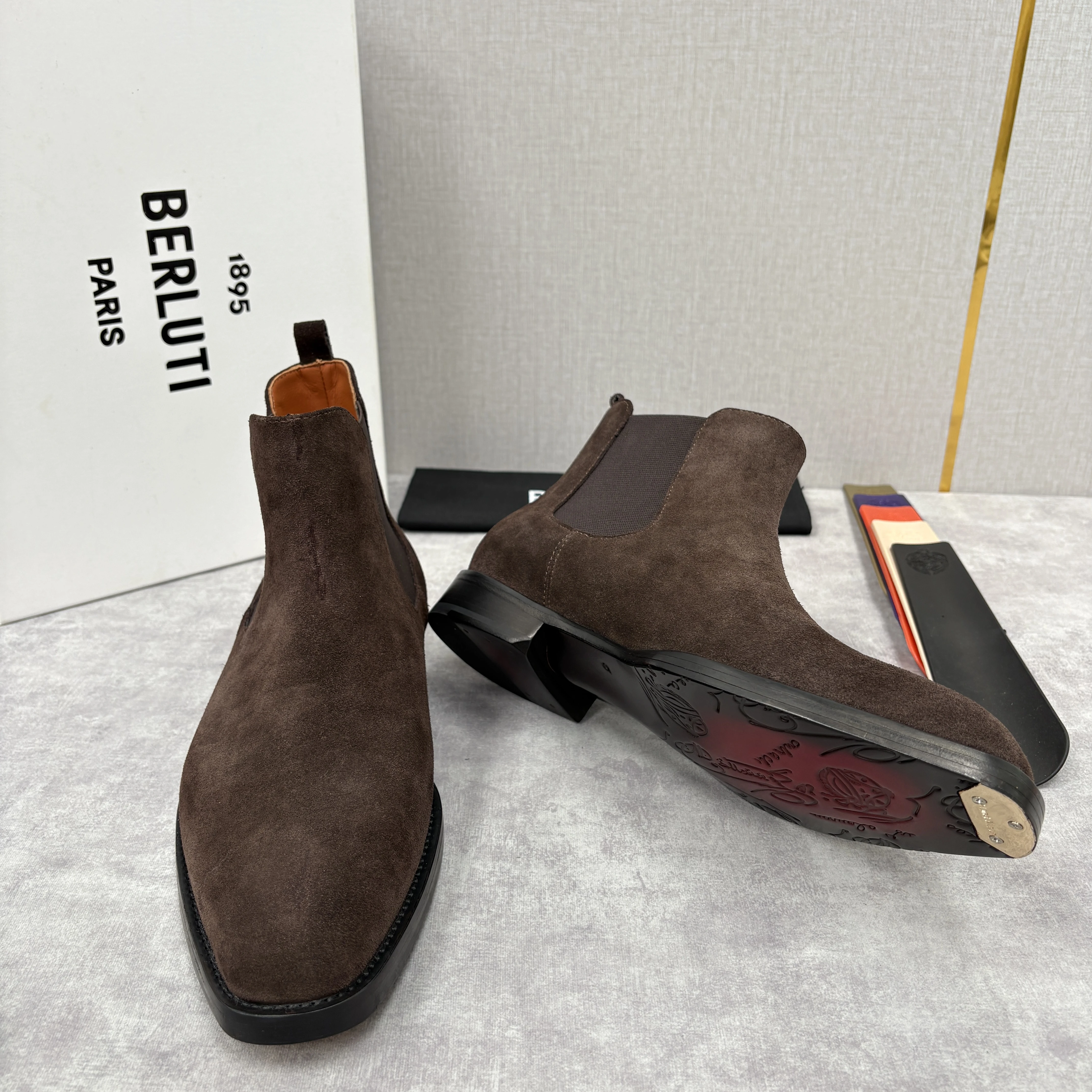 BERLUTI Мужские кроссовки челси из замши BERLUTI Мужские кроссовки челси из замши