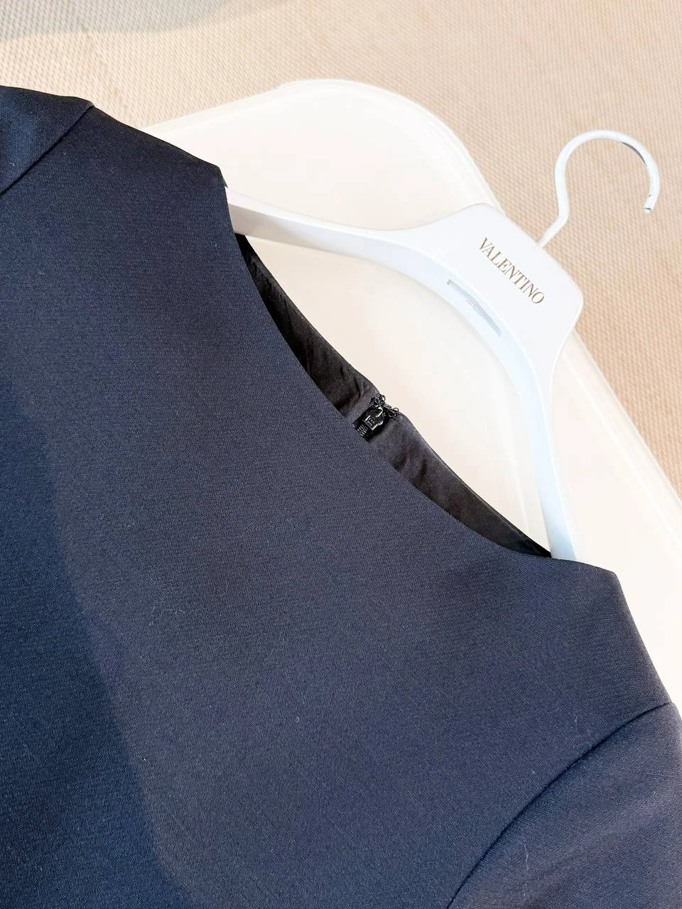 VALENTINO Женское шёлковое платье  VALENTINO Женское шёлковое платье