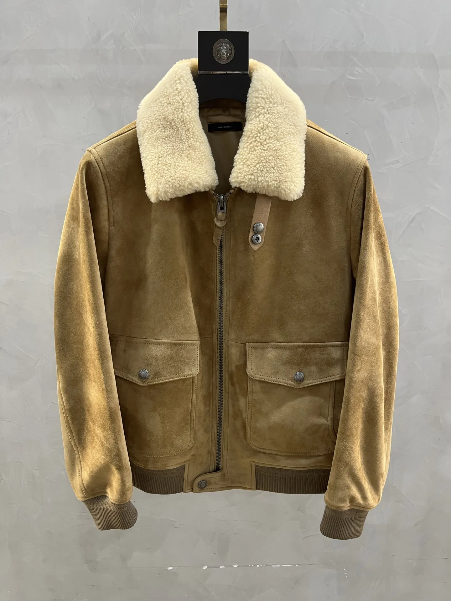TOM FORD Мужская куртка из замши  TOM FORD Мужская куртка из замши