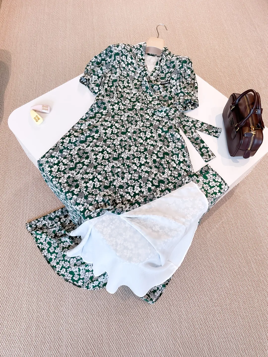 MIU MIU Женское платье шёлк MIU MIU Женское платье шёлк