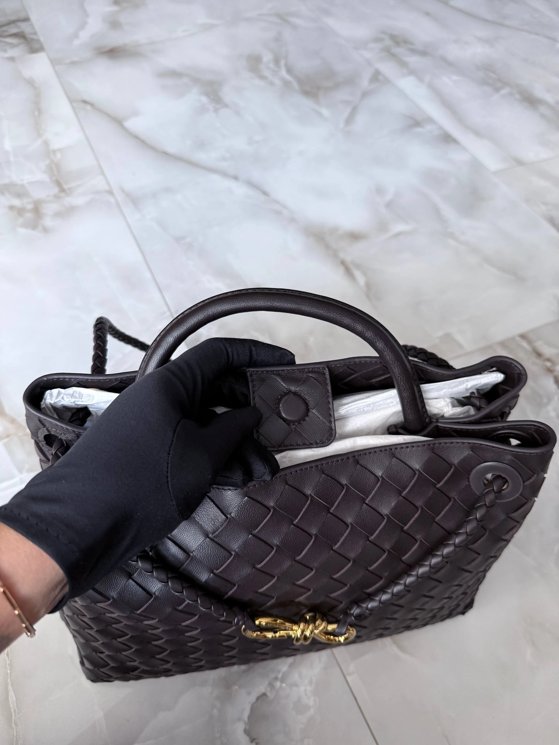 BOTTEGA VENETA Женская сумка Andiamo medium BOTTEGA VENETA Женская сумка Andiamo medium