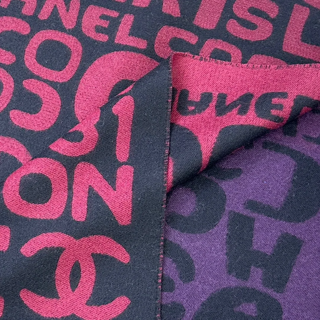 CHANEL Женский шарф из шерсти