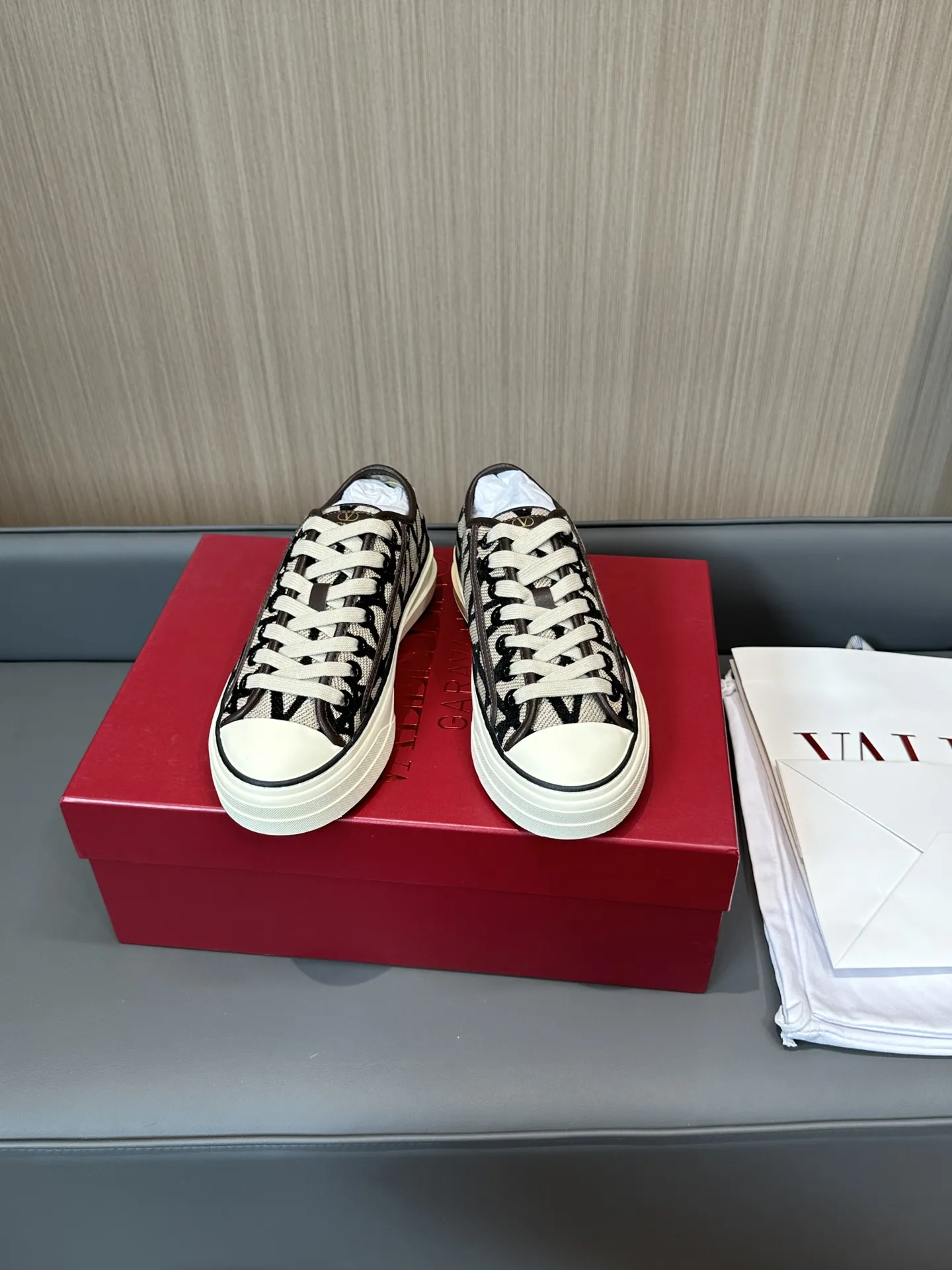 VALENTINO Кеды Toile Iconographe Totaloop VALENTINO Кеды Toile Iconographe Totaloop