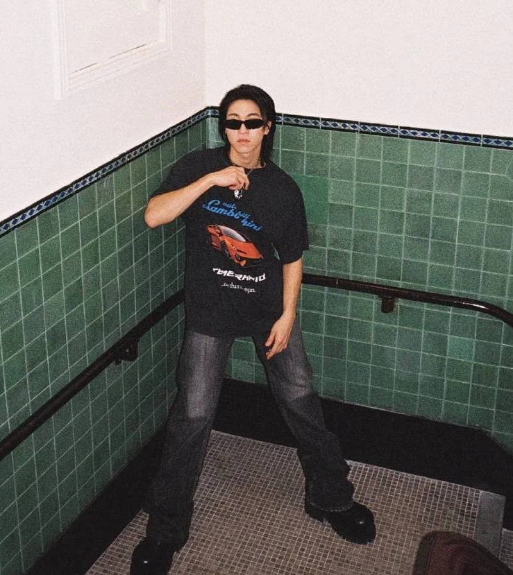 BALENCIAGA Мужская футболка BALENCIAGA Мужская футболка