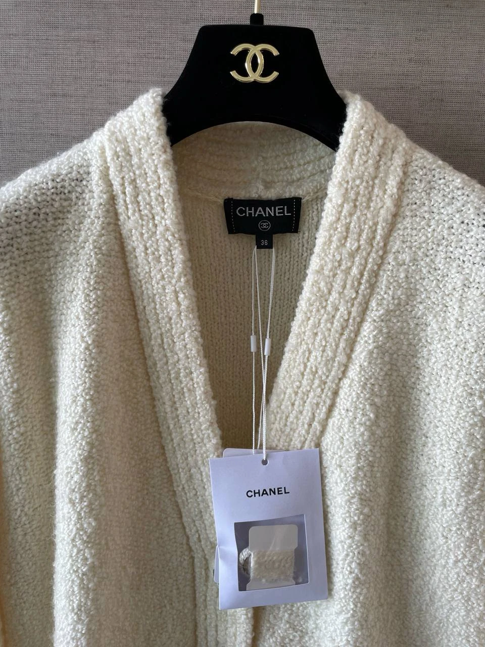 CHANEL Женский кардиган из кашемира CHANEL Женский кардиган из кашемира