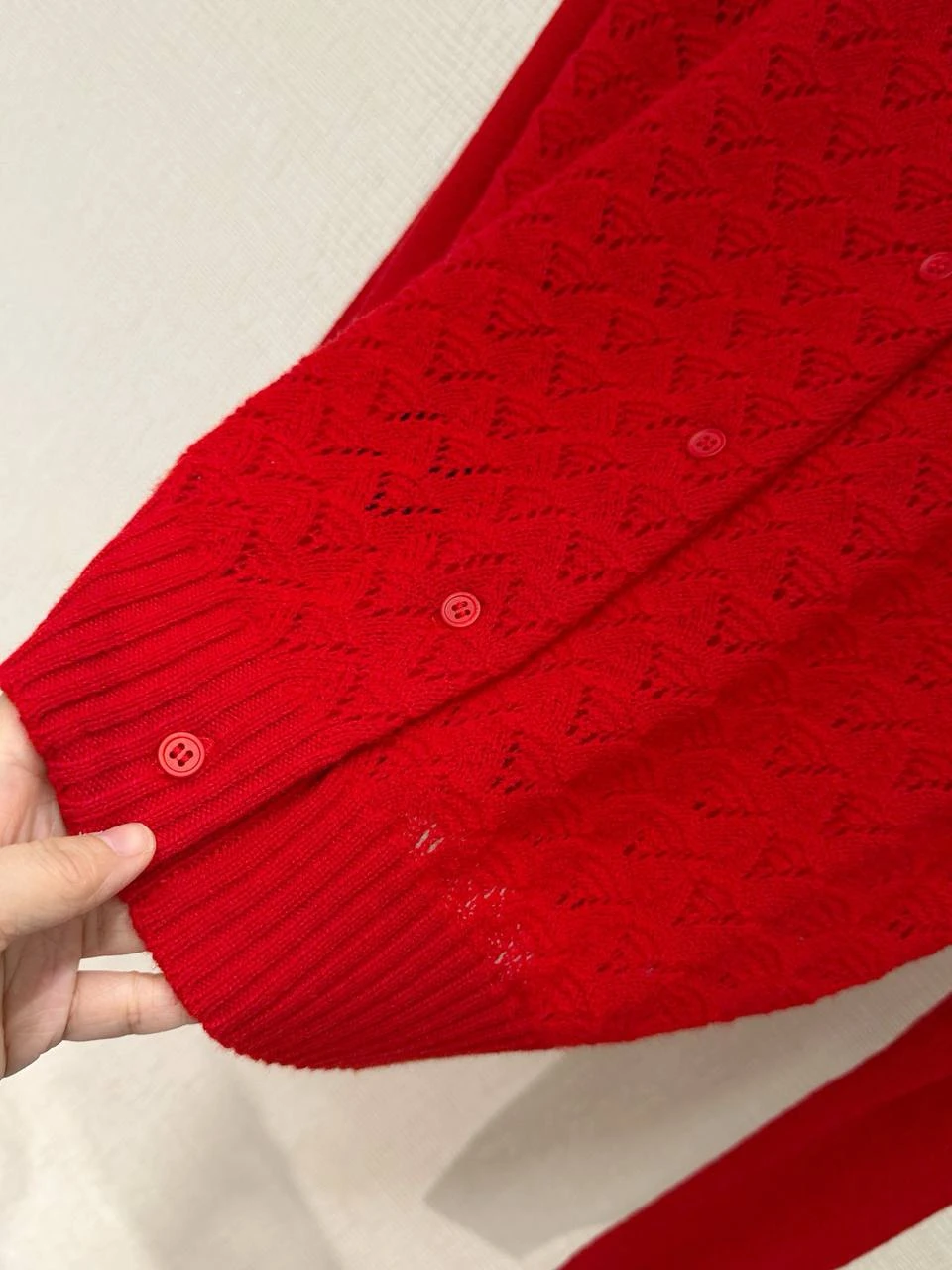 MIU MIU Женский кардиган из кашемира MIU MIU Женский кардиган из кашемира