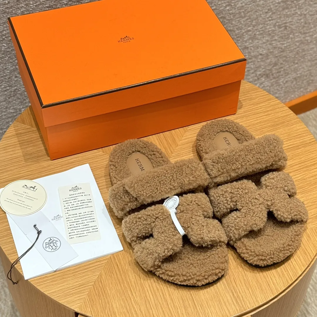 HERMES Женские сандалии Chypre из шерсти