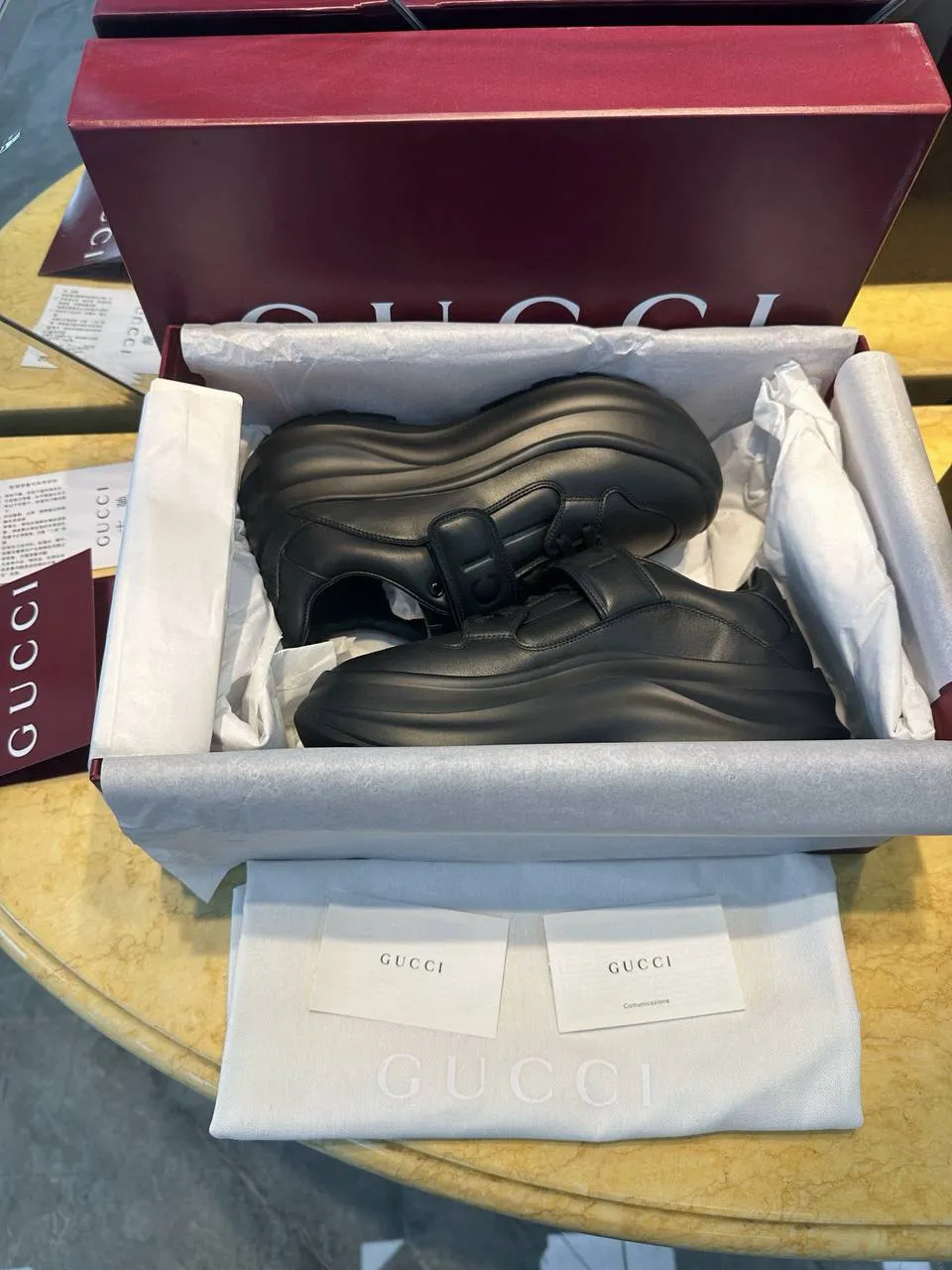 GUCCI Женские кроссовки GUCCI Женские кроссовки