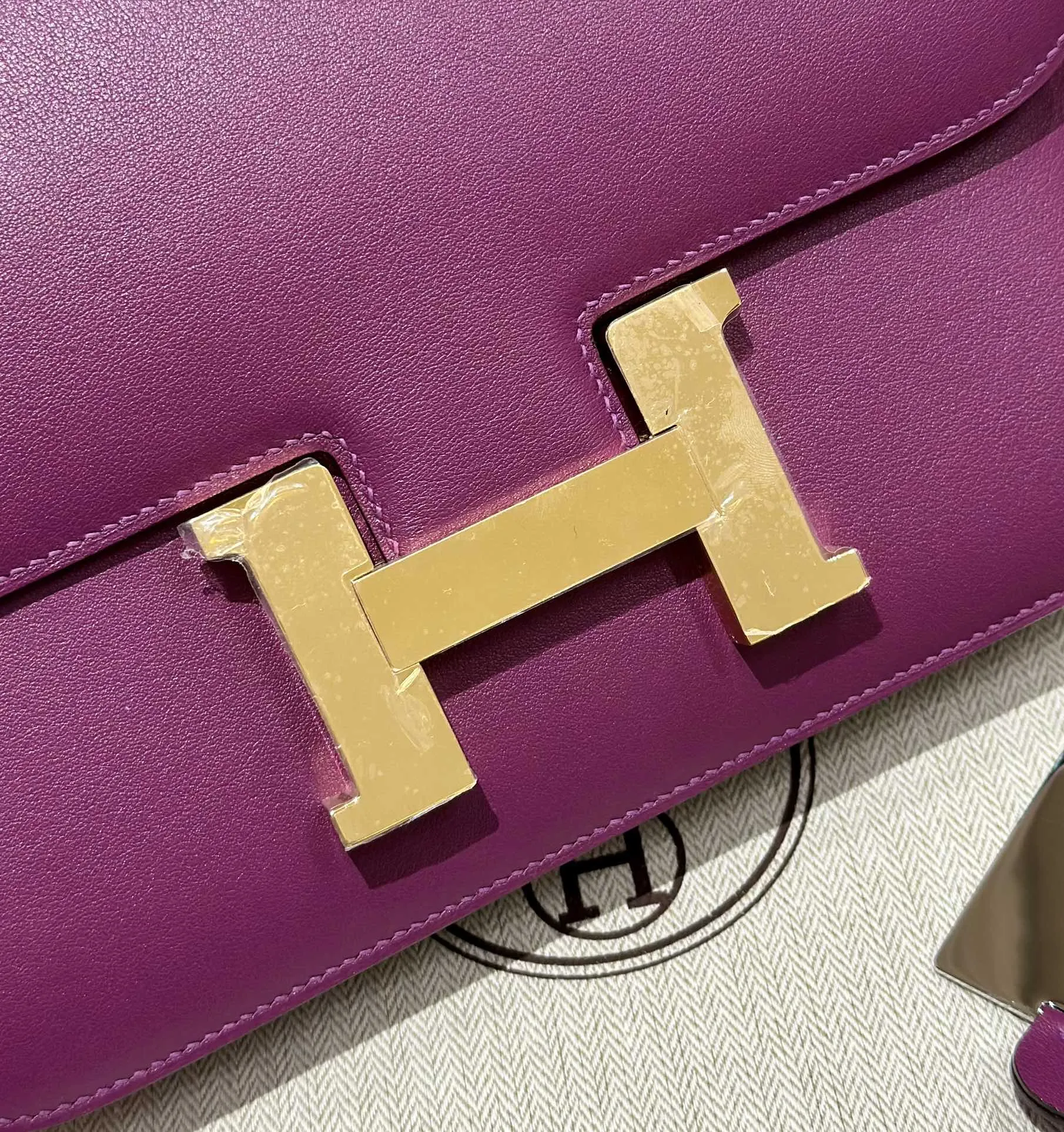 HERMES Женская сумка Constance 24 см P9 Swift HERMES Женская сумка Constance 24 см P9 Swift