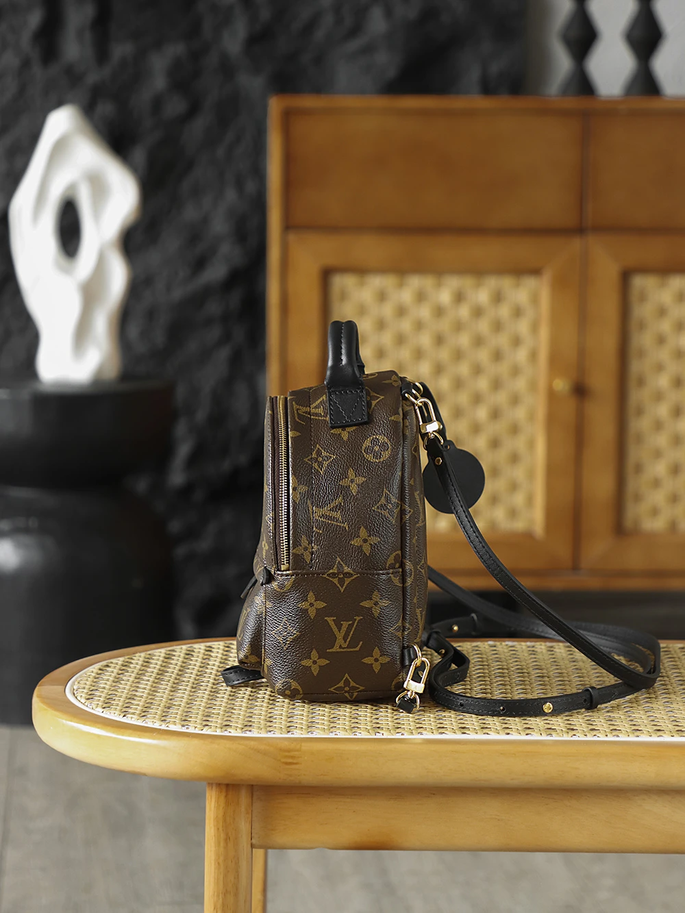 LOUIS VUITTON Женская Сумка рюкзак Palm Springs Mini M44873 LOUIS VUITTON Женская Сумка рюкзак Palm Springs Mini M44873
