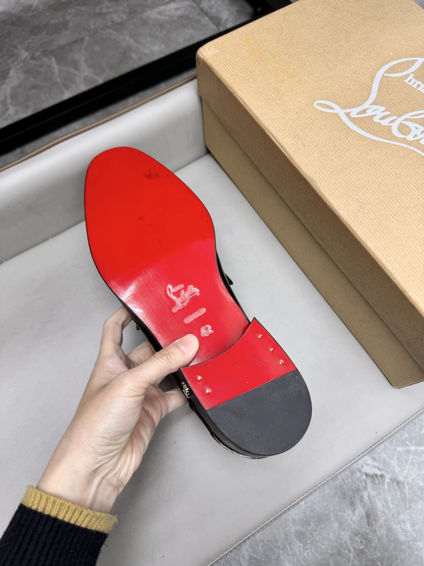 CHRISTIAN LOUBOUTIN Мужские лоферы из глянцевой кожи