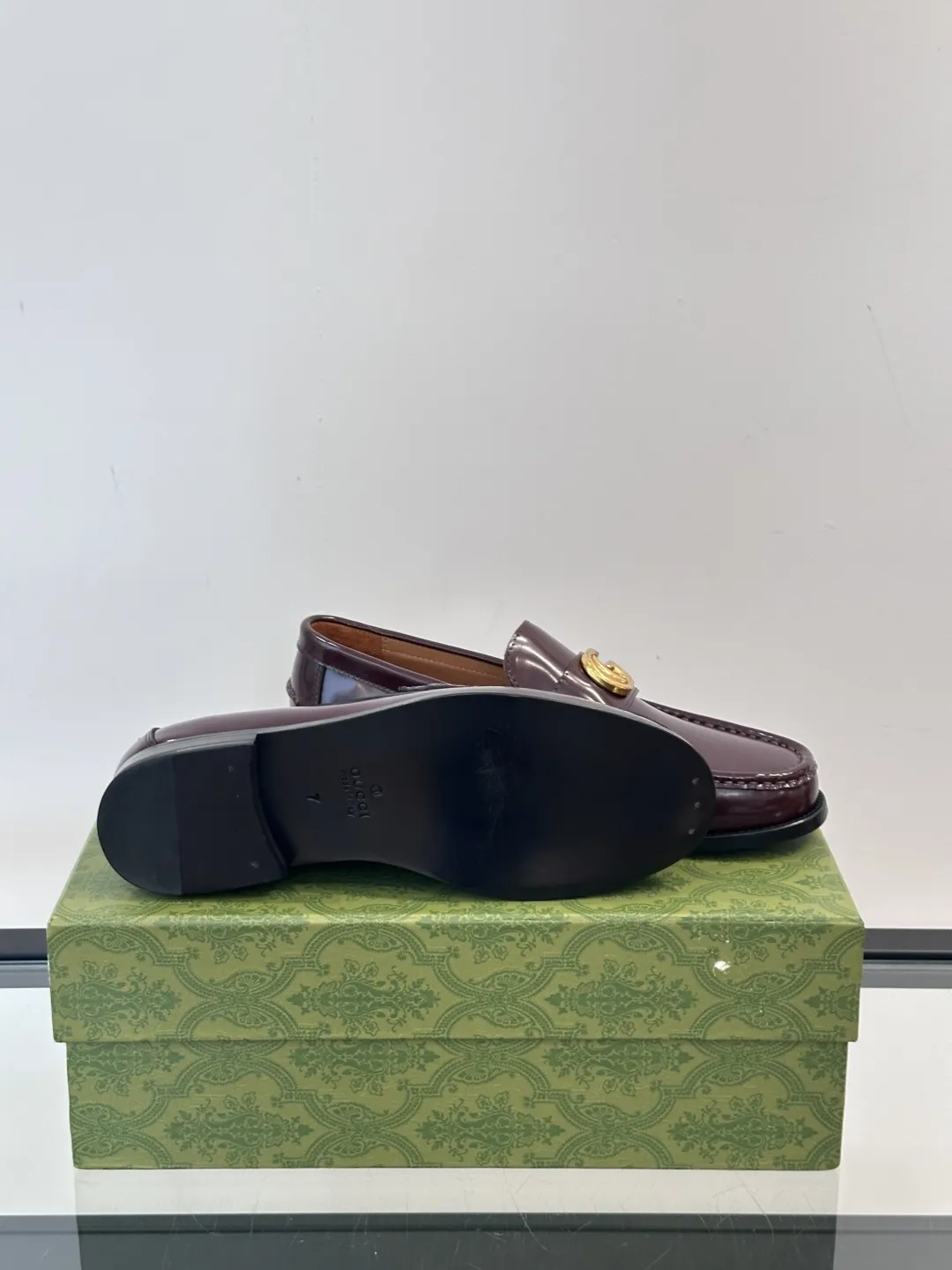 GUCCI Мужские лоферы коровья кожа GUCCI Мужские лоферы коровья кожа