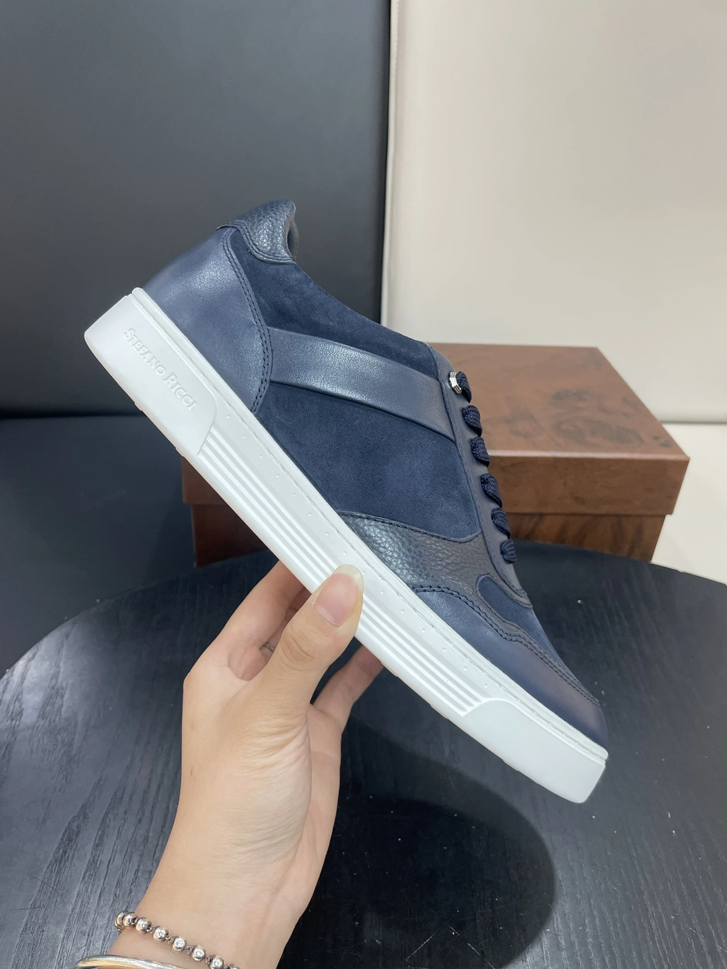 STEFANO RICCI Мужские кроссовки с комбинированным верхом из гладкой кожи и бархатистой замши 