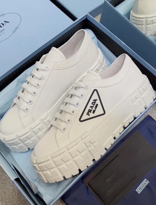 PRADA Женские кеды из текстиля на массивной подошве