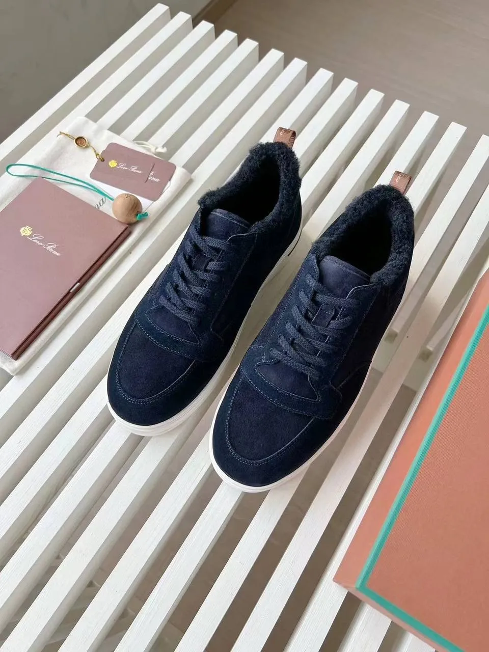 LORO PIANA Мужские кроссовки с мехом LORO PIANA Мужские кроссовки с мехом