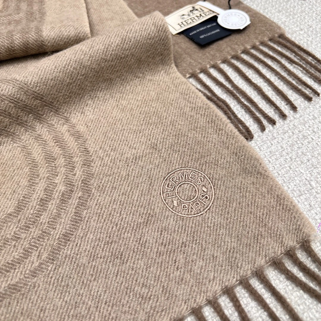 HERMES Мужской шарф из кашемира HERMES Мужской шарф из кашемира