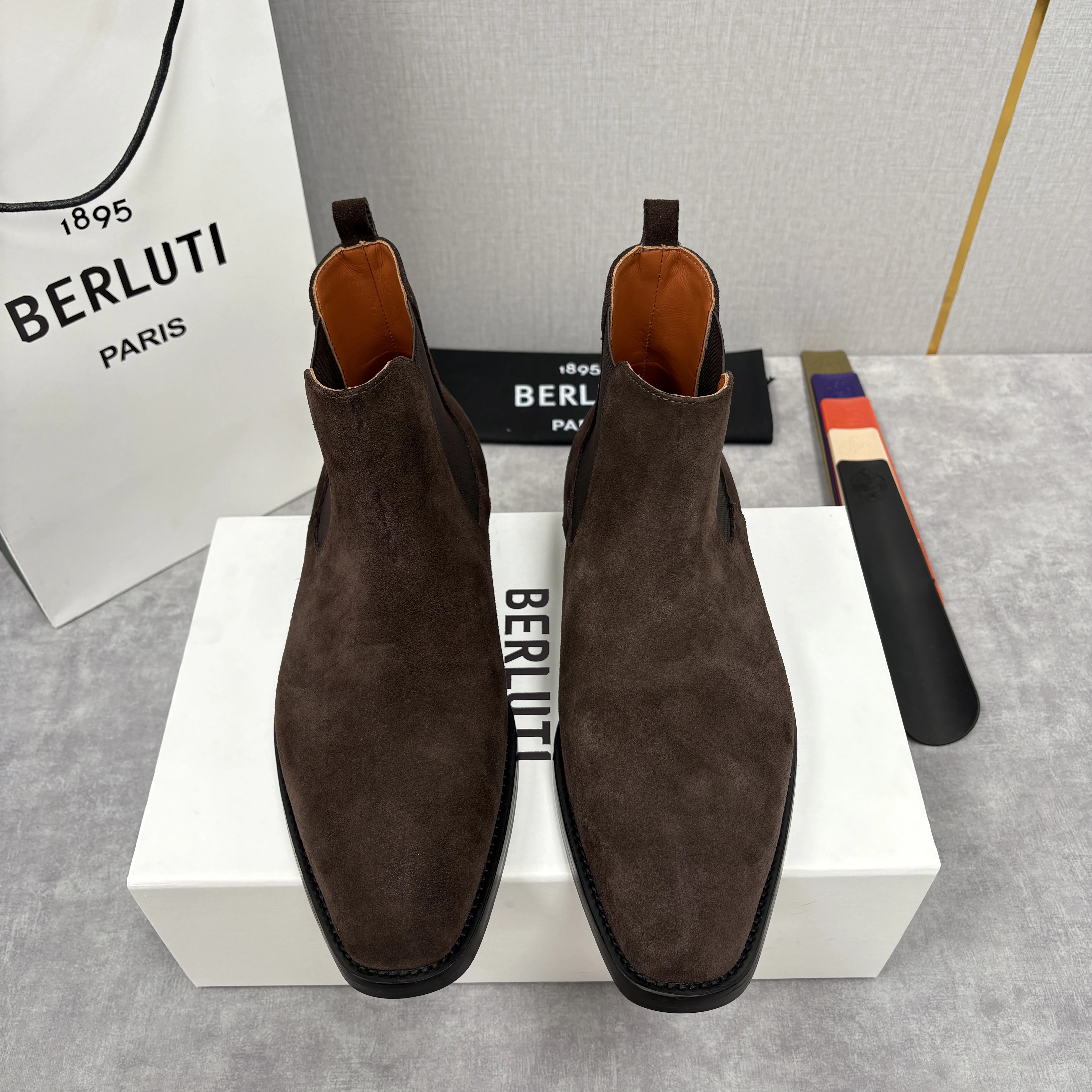 BERLUTI Мужские кроссовки челси из замши BERLUTI Мужские кроссовки челси из замши