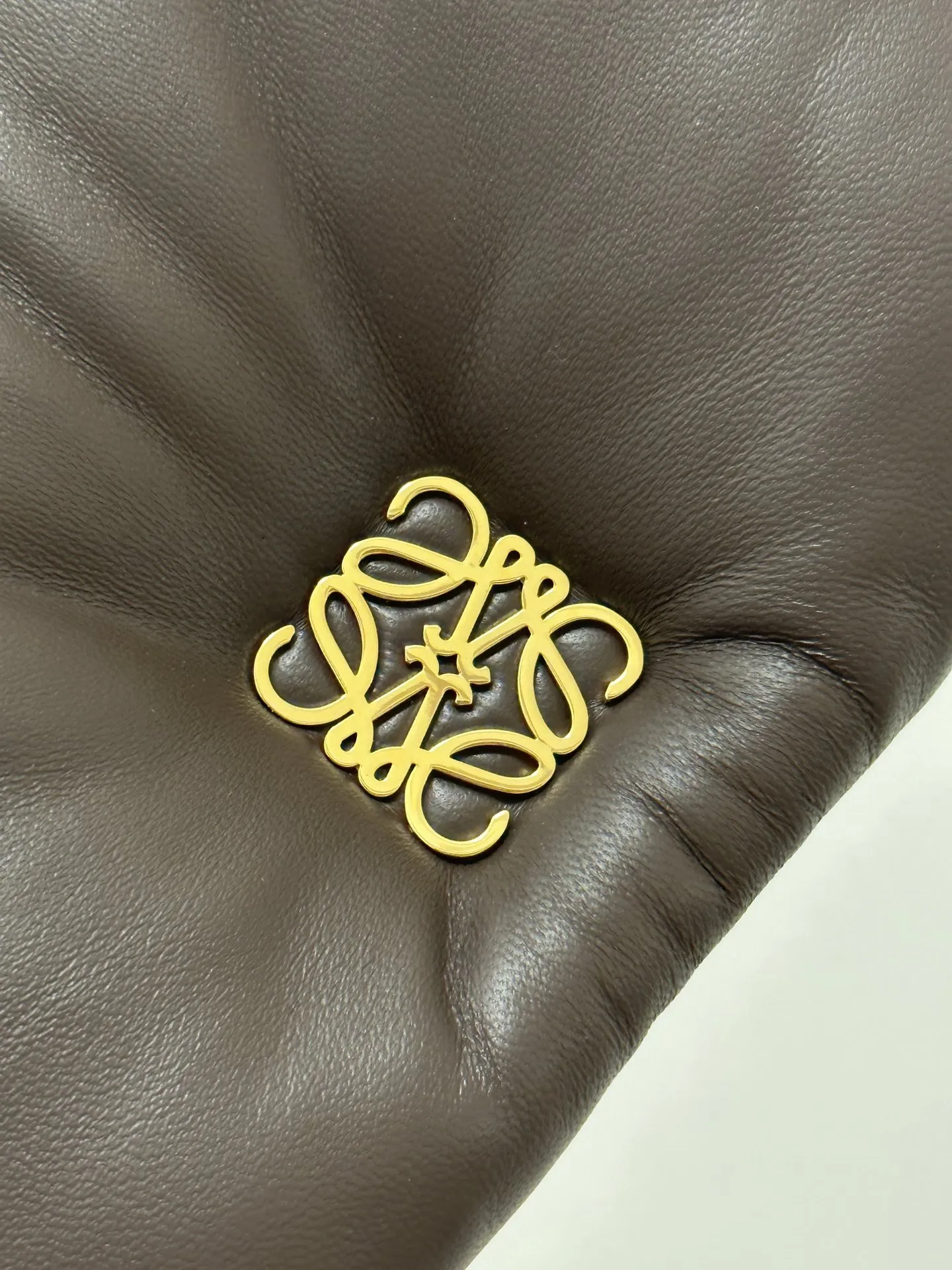 LOEWE Женская сумка Puffer Goya из кожи наппа