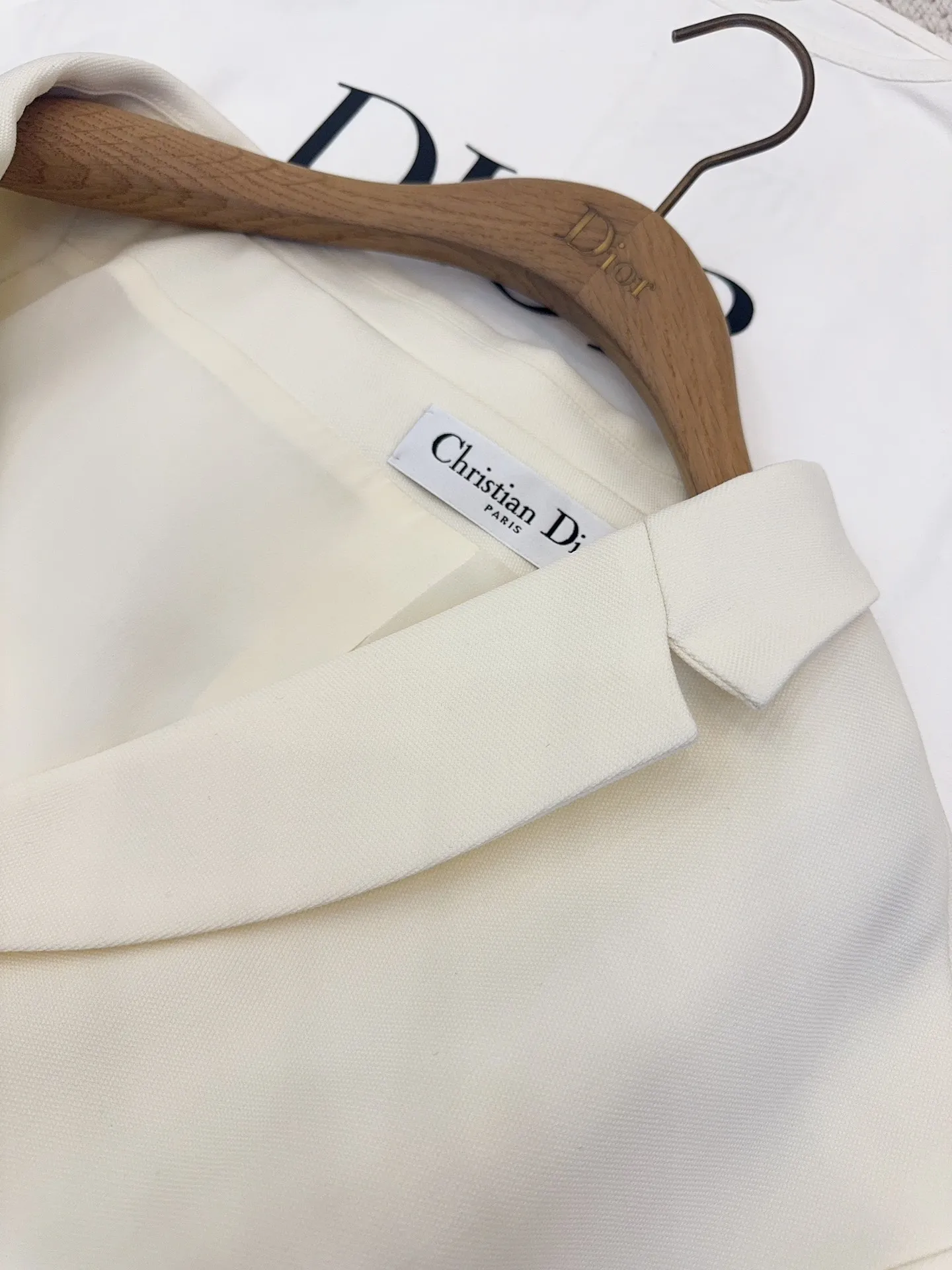 CHRISTIAN DIOR Женский жакет CHRISTIAN DIOR Женский жакет