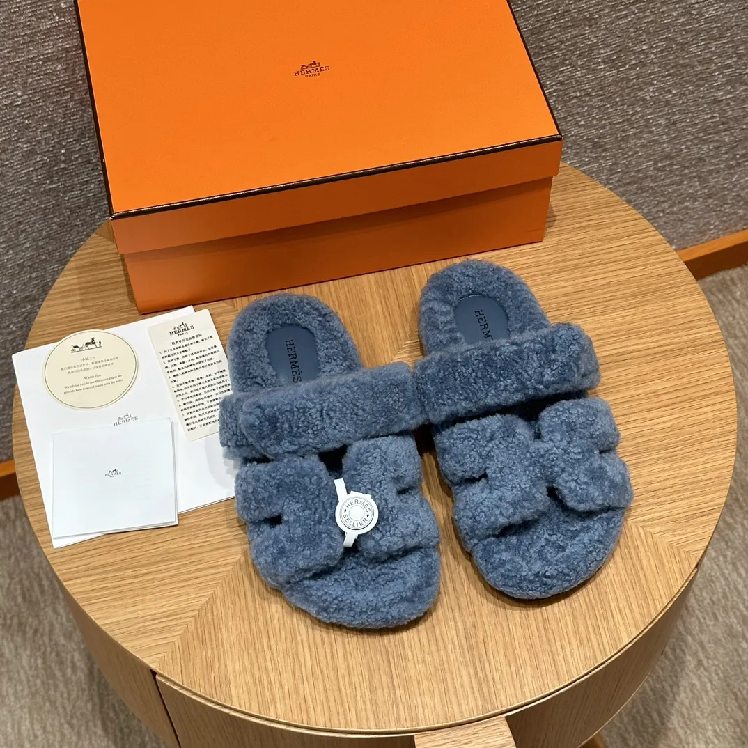 HERMES Женские сандалии Chypre из шерсти