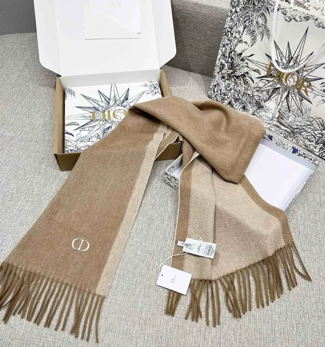 CHRISTIAN DIOR Женский шарф