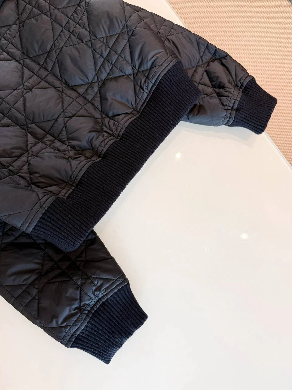 CHRISTIAN DIOR Женская ветровка CHRISTIAN DIOR Женская ветровка