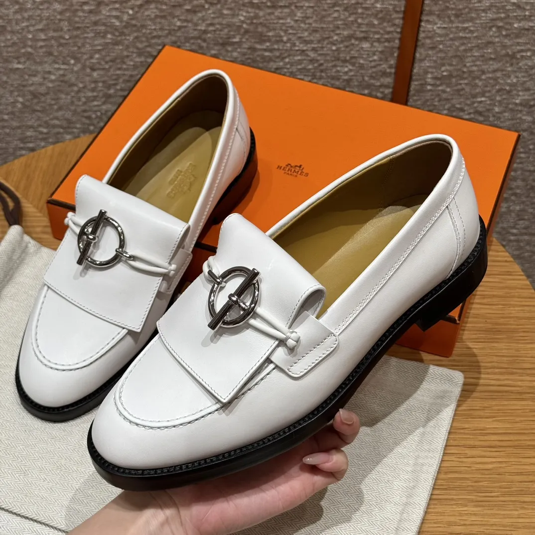 HERMES Женские лоферы Impact