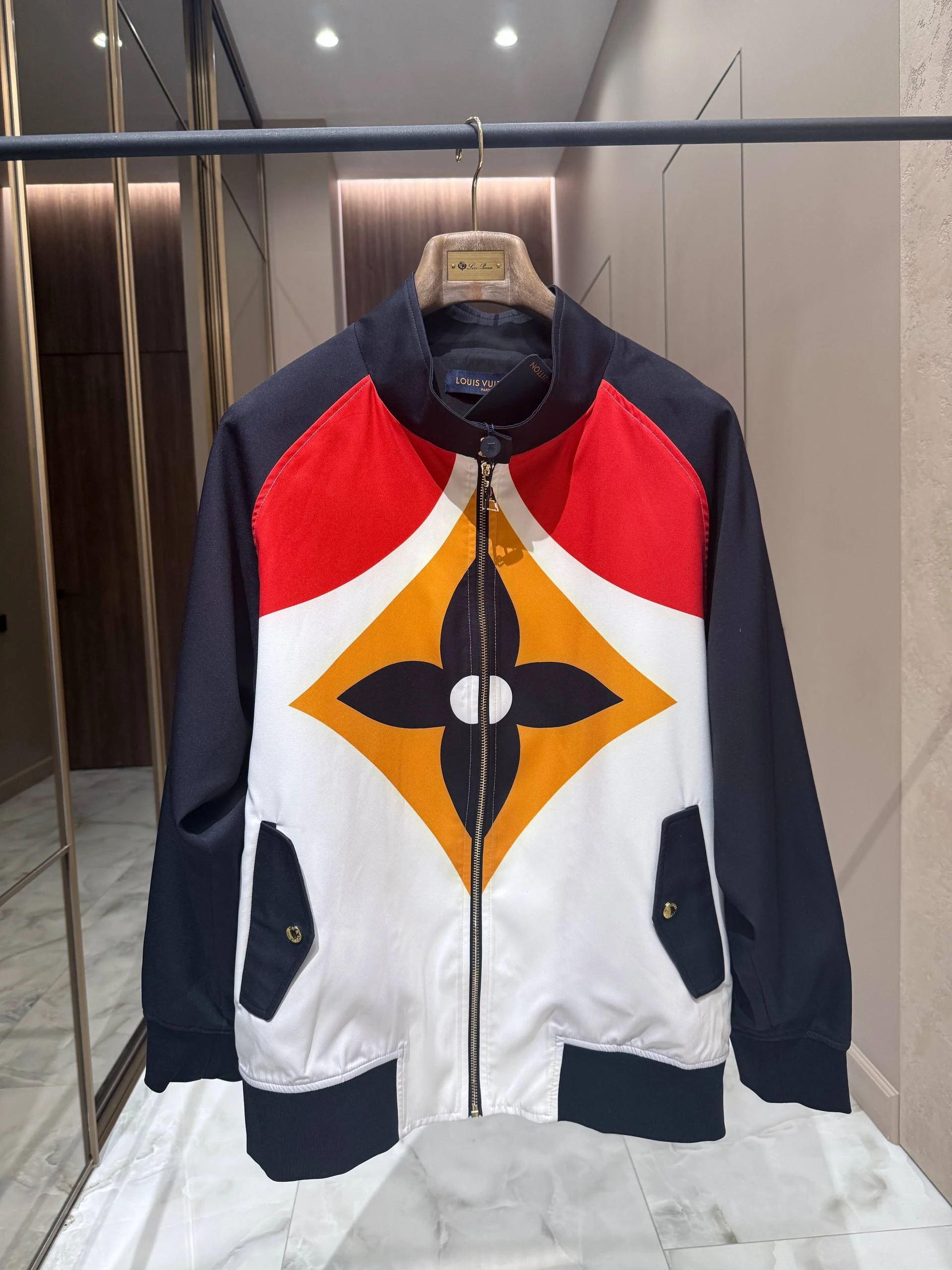 LOUIS VUITTON  Мужской бомбер LOUIS VUITTON  Мужской бомбер