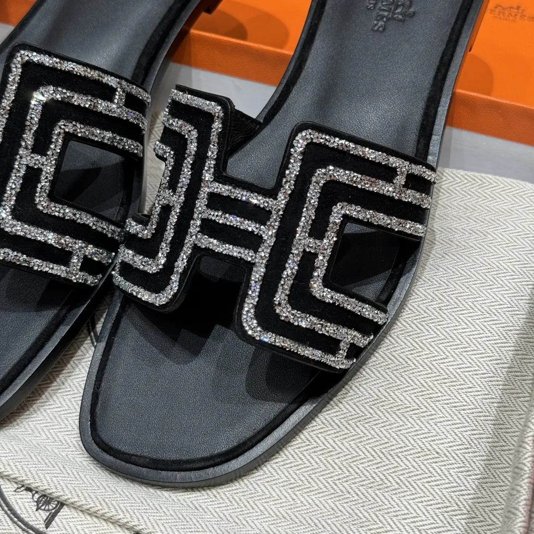 HERMES Женские сандалии Oran с стразами 
