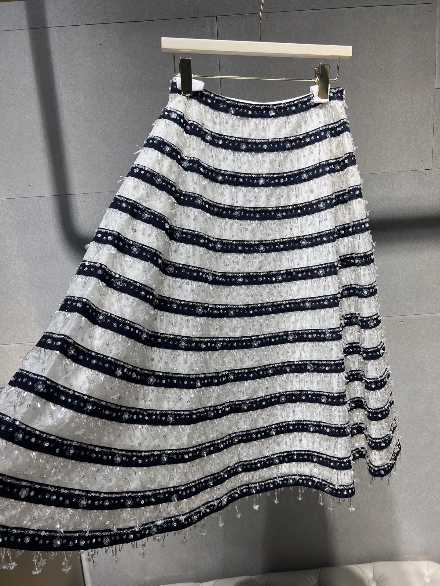 VALENTINO Женская юбка ручной работы VALENTINO Женская юбка ручной работы